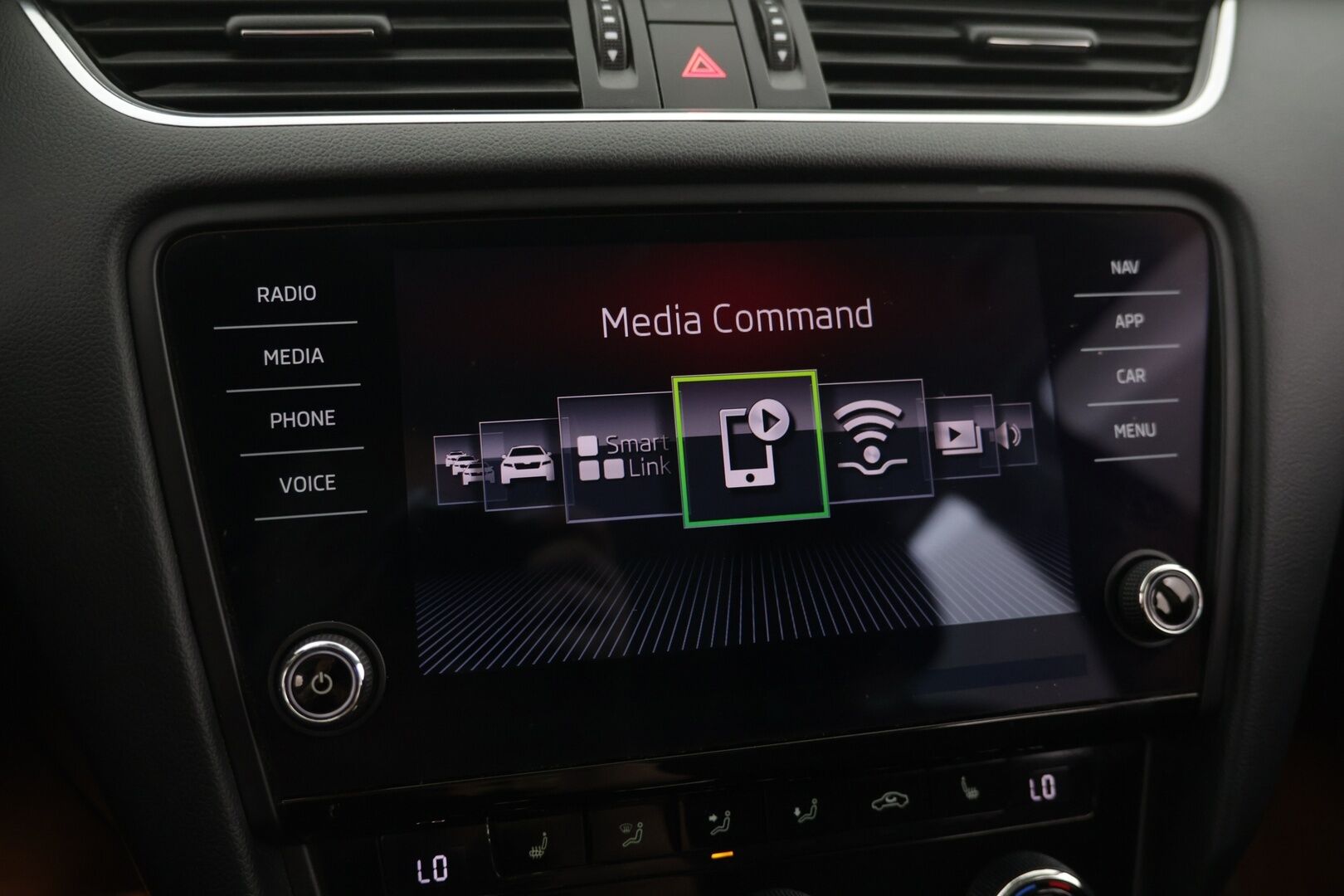 Skoda Octavia 2018 Combi 1,4 TSI G-TEC Style DSG Autom. - Myydään vain Huutokaupat.com | ACC | P.Kamera | Tutkat | Lohkolämmitin | Automaattinen ilmastointi | Penkinlämmittimet | 