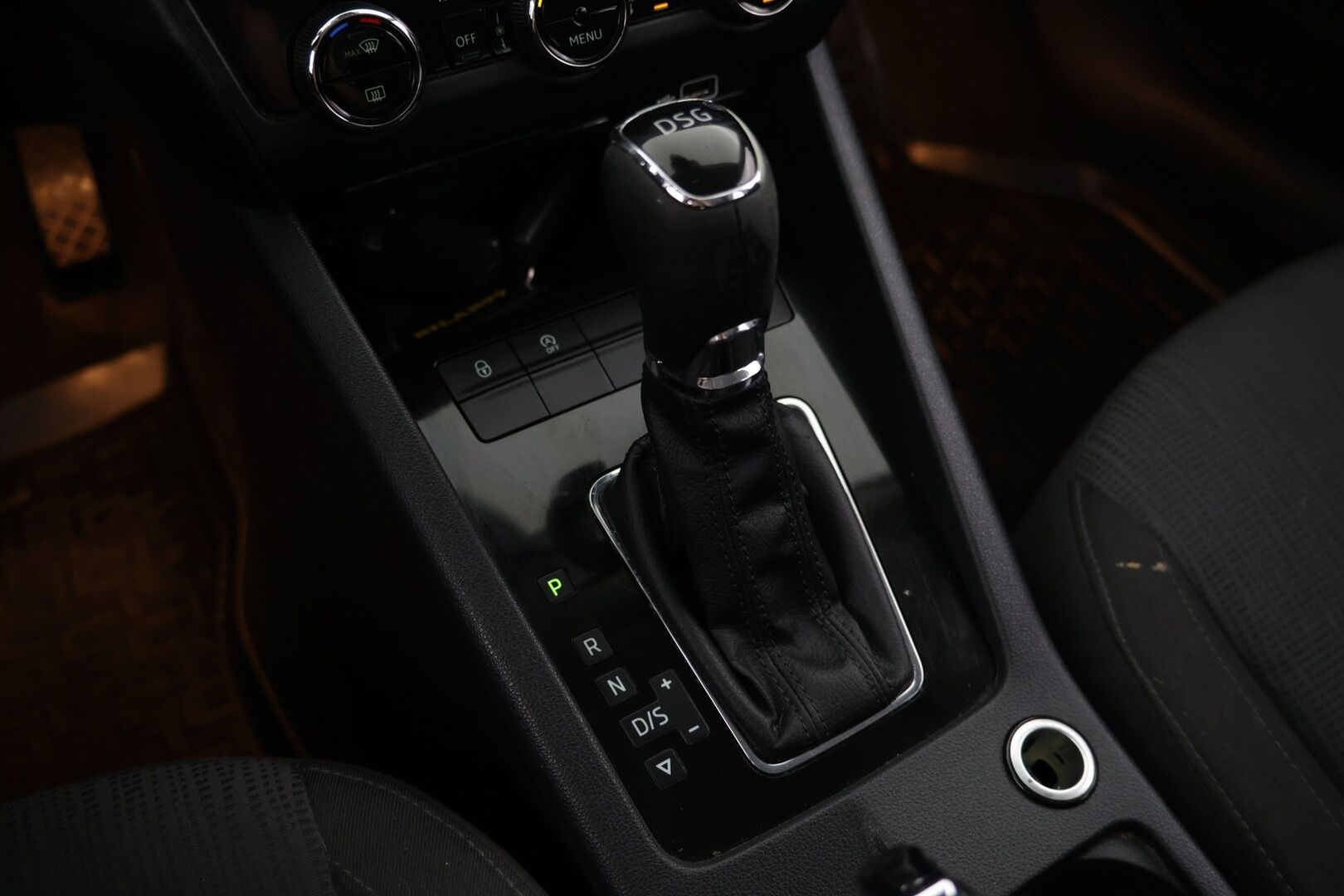 Skoda Octavia 2018 Combi 1,4 TSI G-TEC Style DSG Autom. - Myydään vain Huutokaupat.com | ACC | P.Kamera | Tutkat | Lohkolämmitin | Automaattinen ilmastointi | Penkinlämmittimet | 