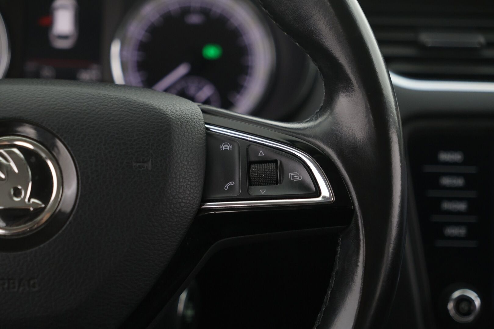Skoda Octavia 2018 Combi 1,4 TSI G-TEC Style DSG Autom. - Myydään vain Huutokaupat.com | ACC | P.Kamera | Tutkat | Lohkolämmitin | Automaattinen ilmastointi | Penkinlämmittimet | 