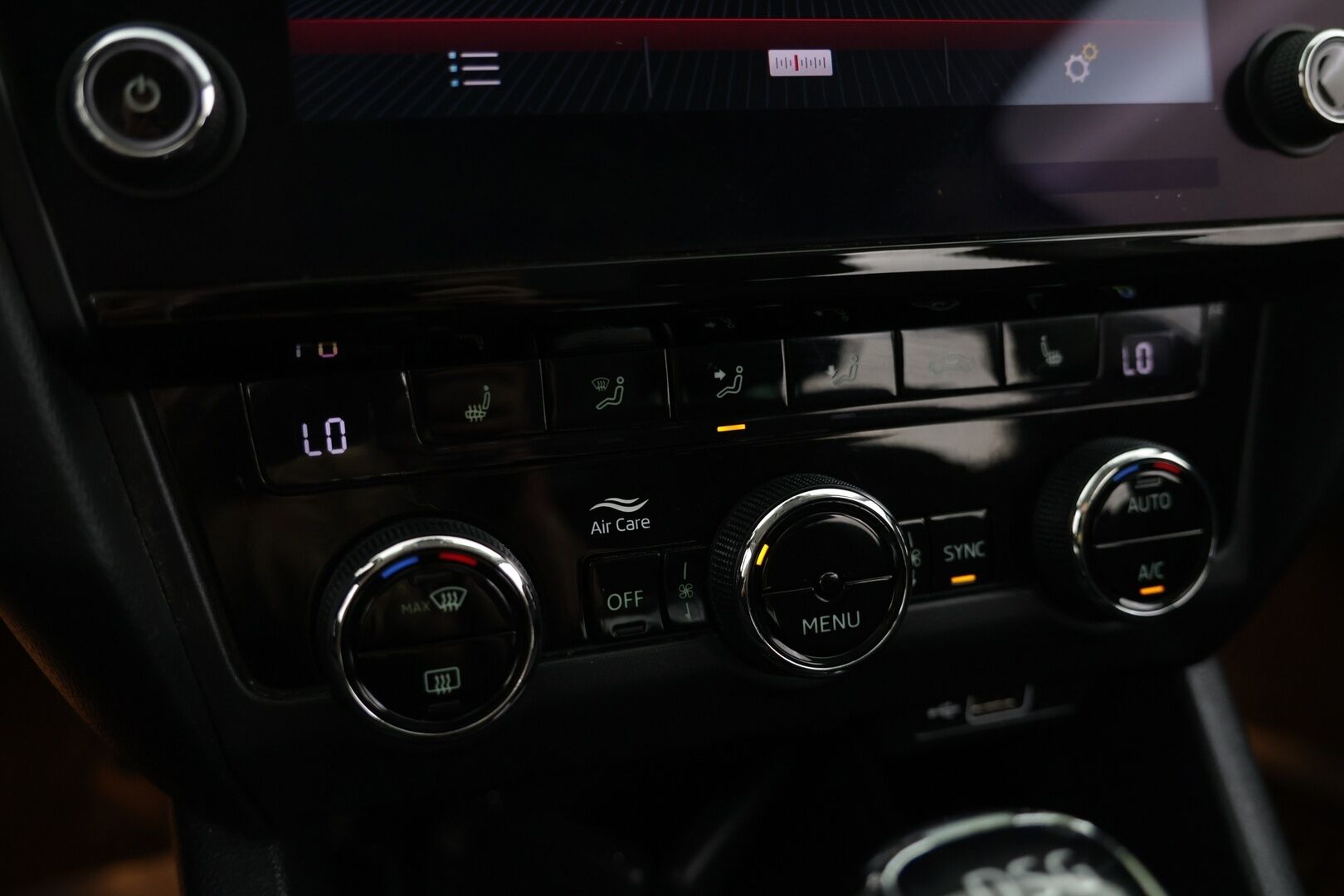 Skoda Octavia 2018 Combi 1,4 TSI G-TEC Style DSG Autom. - Myydään vain Huutokaupat.com | ACC | P.Kamera | Tutkat | Lohkolämmitin | Automaattinen ilmastointi | Penkinlämmittimet | 