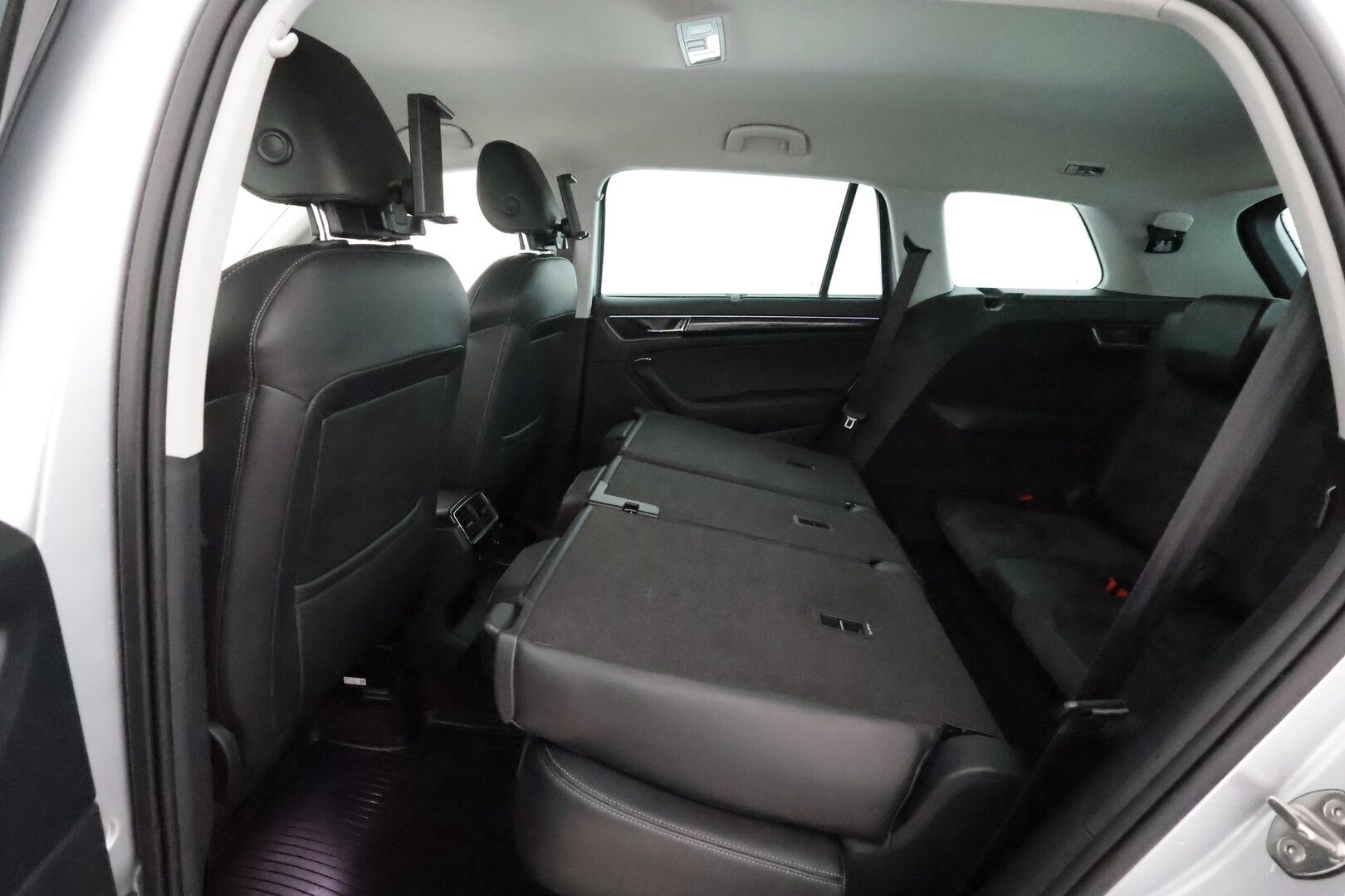 Skoda Kodiaq 2018 2,0 TSI 4x4 Style DSG 7-paik **Webasto / Canton / Adapt. vakkari / Muistipenkit / Koukku / Keyless / Apple&Android** - 3,99 % KORKOTARJOUS TÄHÄN AUTOON - 1-om. Suomi-auto / Merkkihuollettu