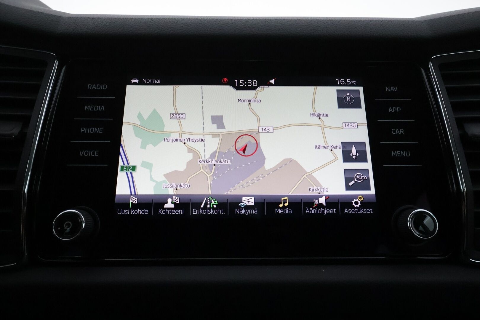 Skoda Kodiaq 2018 2,0 TSI 4x4 Style DSG 7-paik **Webasto / Canton / Adapt. vakkari / Muistipenkit / Koukku / Keyless / Apple&Android** - 3,99 % KORKOTARJOUS TÄHÄN AUTOON - 1-om. Suomi-auto / Merkkihuollettu