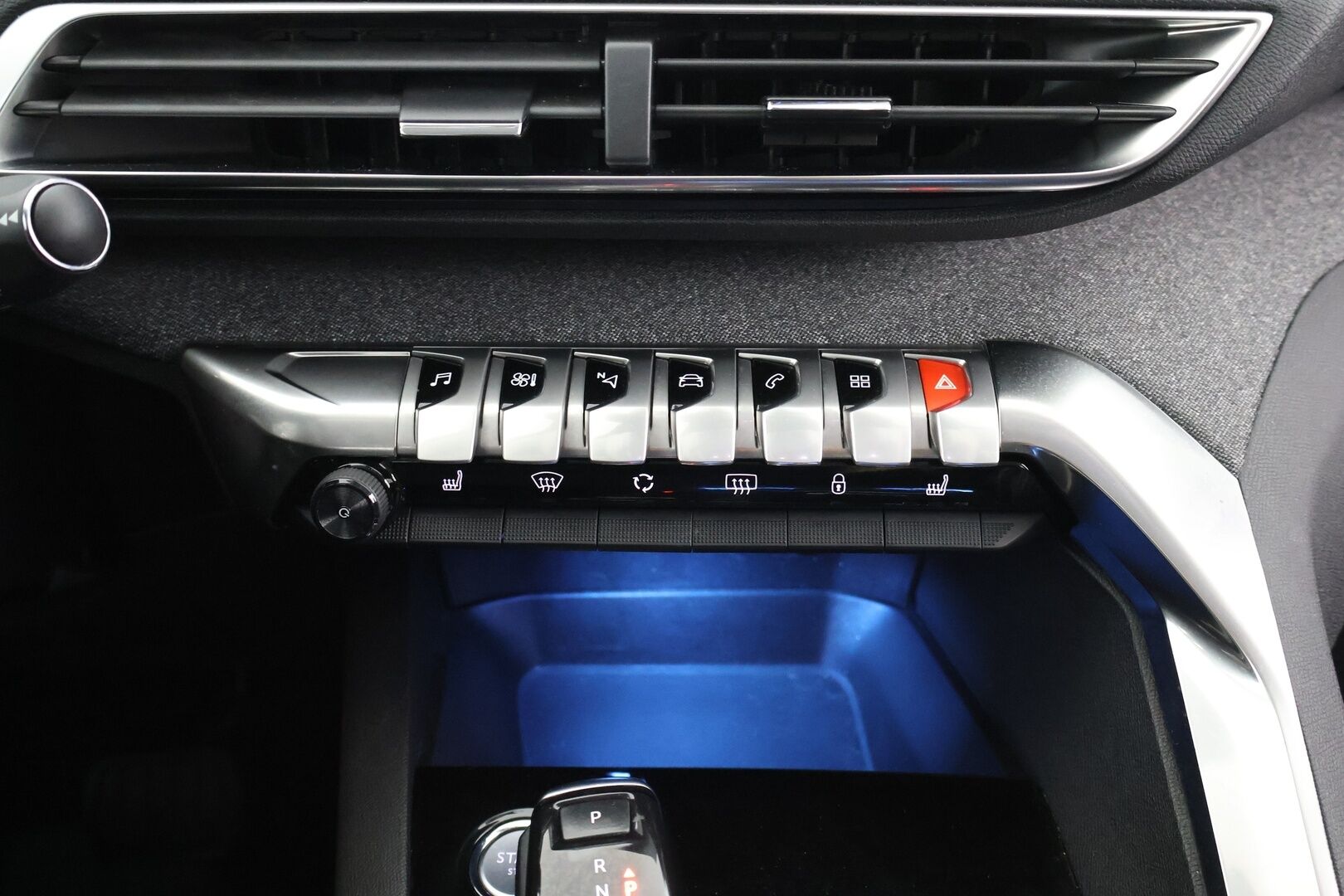 Peugeot 5008 2018 Allure PureTech 130 Aut - Full LED | Digimittaristo | BLIS | Nahkasisusta | S. Kontti | Kaistavahti | Lämm. Tuulilasi | 2x Renkaat
