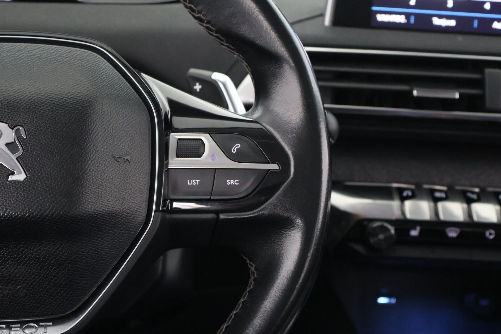 Peugeot 5008 2018 Allure PureTech 130 Aut - Full LED | Digimittaristo | BLIS | Nahkasisusta | S. Kontti | Kaistavahti | Lämm. Tuulilasi | 2x Renkaat