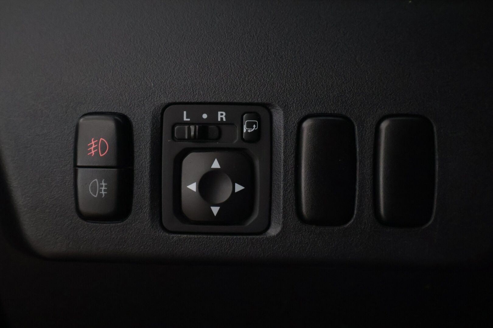 Mitsubishi Pajero 2012 Premium Edition - |Juuri katsastettu | 7P | Koukku | Navi | Vakkari | Lohko | Nahkasisusta | Bluetooth|