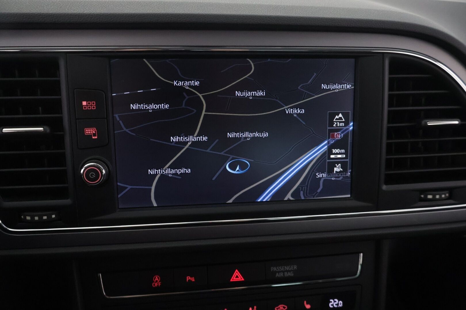 Seat Leon ST 2018 1,0 TSI 115 Ecomotive Style Business DSG Autom. ** 1.Om Suomi-auto / Lohko+sisäp / P.kamera / LED / Navi / Carplay ** - Suomen halvin Leon ST isolla kosketusnäytöllä ja peruutuskameralla suoraan ensimmäiseltä omistajalta!