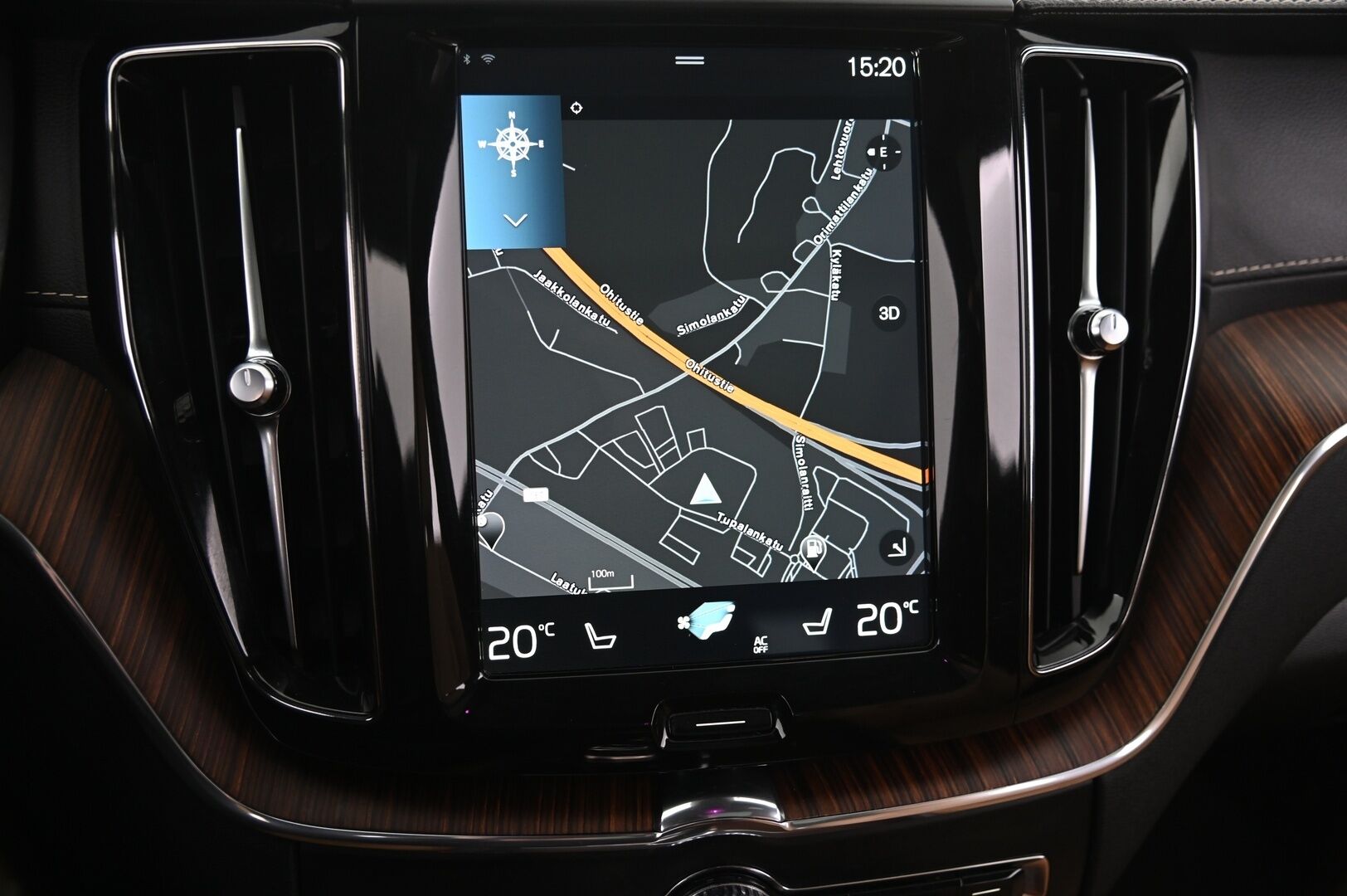 Volvo XC60 2019 T8 AWD Inscription aut * ACC / Koukku / Ruskeat muistinahat / Panorama / VOC * - 2 Aluvanteet hyvillä renkailla / Juuri tehty jakopää - HULLUT AVAJAISHULINAT KORKOTARJOUS 3,29 %