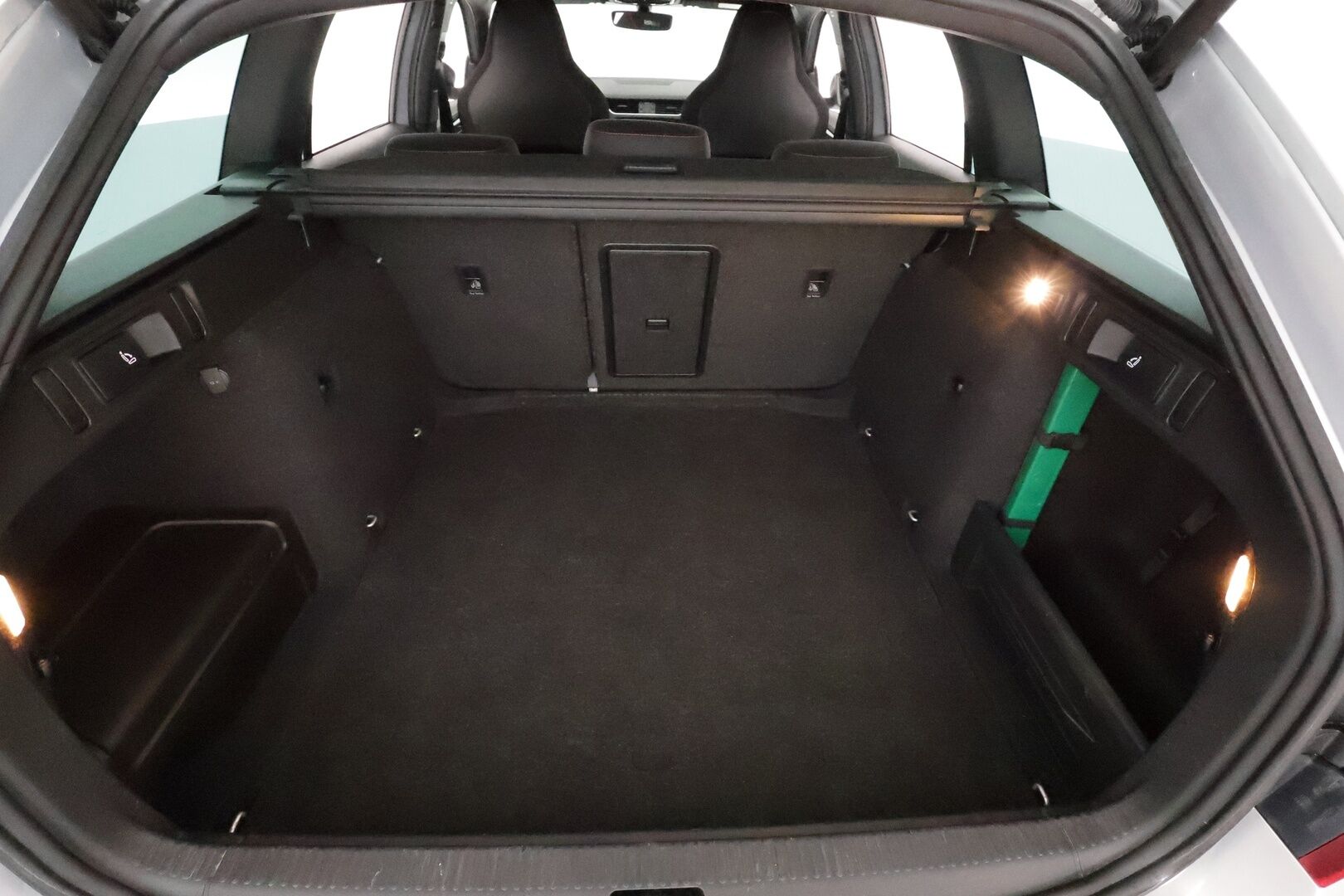 Skoda Octavia 2018 Combi 2,0 TDI 184 4x4 RS DSG  **Webasto / ACC / LED / Canton / P.Kamera / Navi / Katveavustin / KeylessGO** - Suomi-auto / Kahdet Renkaat
