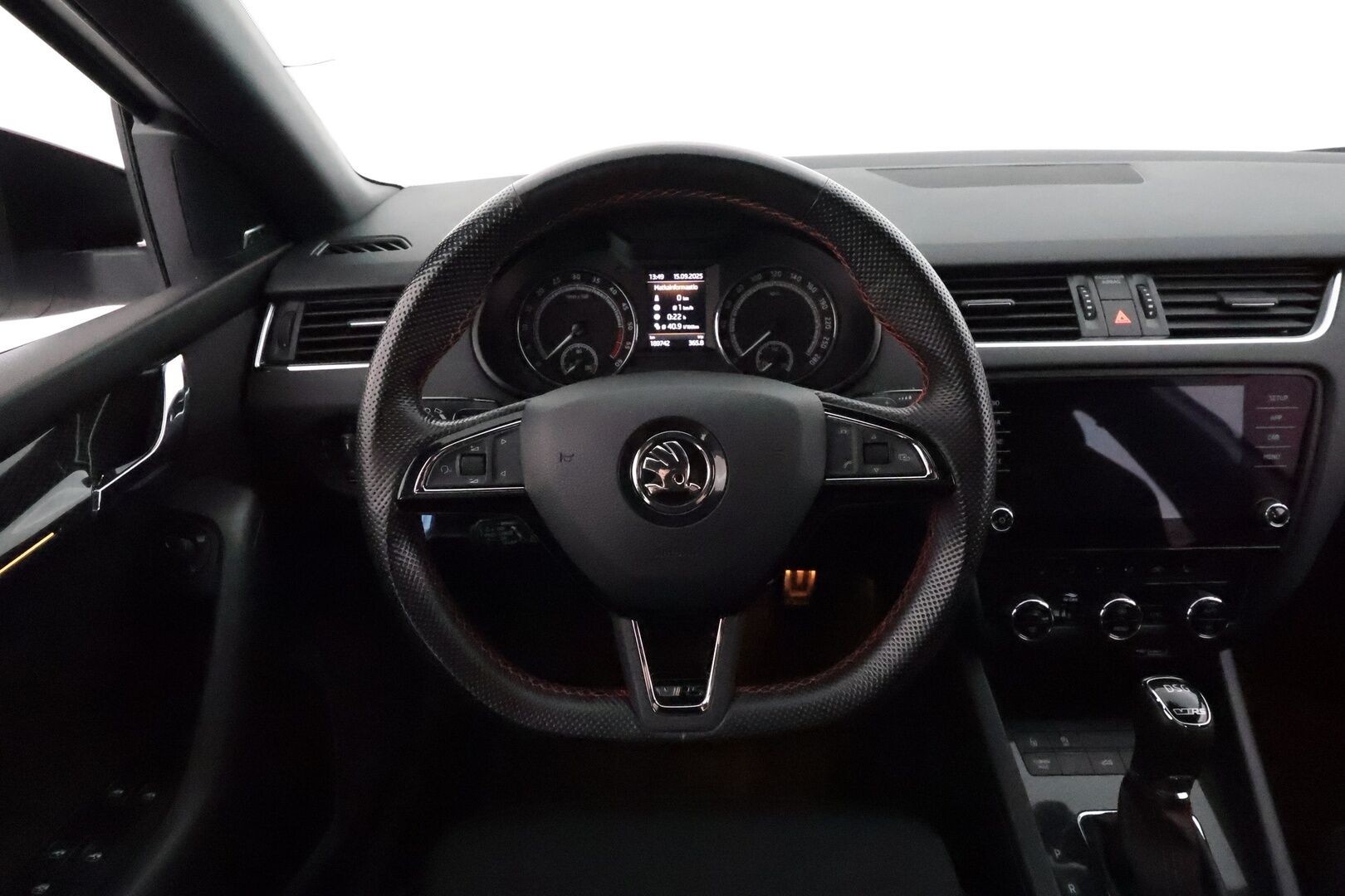 Skoda Octavia 2018 Combi 2,0 TDI 184 4x4 RS DSG  **Webasto / ACC / LED / Canton / P.Kamera / Navi / Katveavustin / KeylessGO** - Suomi-auto / Kahdet Renkaat