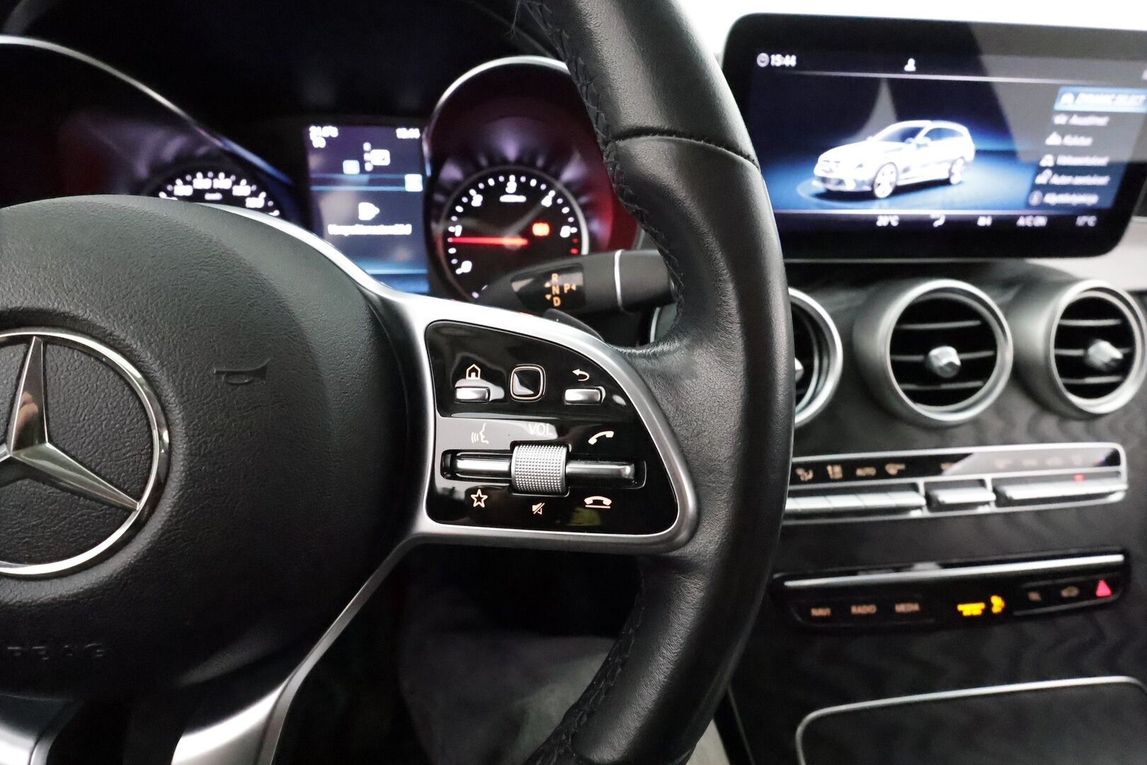 Mercedes-Benz C 2018 220 d 4Matic T A Business AMG **Multibeam-LED / P.Kamera / Sporttipenkit / Navi / Vakkari / Apple&Android** - Suomi-auto / Sisätilanlämmitin / 2x Renkaat