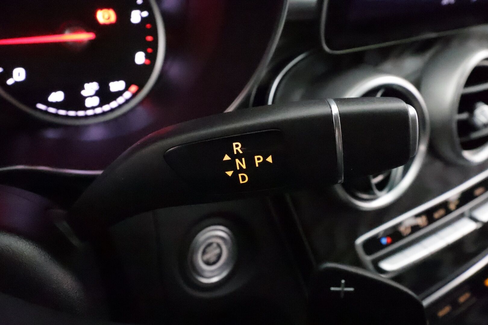Mercedes-Benz C 2019 220 d 4Matic T A Business AMG - Suomiauto / Peruutuskamera / Multibeam LED / Puolinahkasisusta / Sporttipenkit / Sähköluukku / Lohko & Sisäpistoke / Juuri tullut Tampereelle!