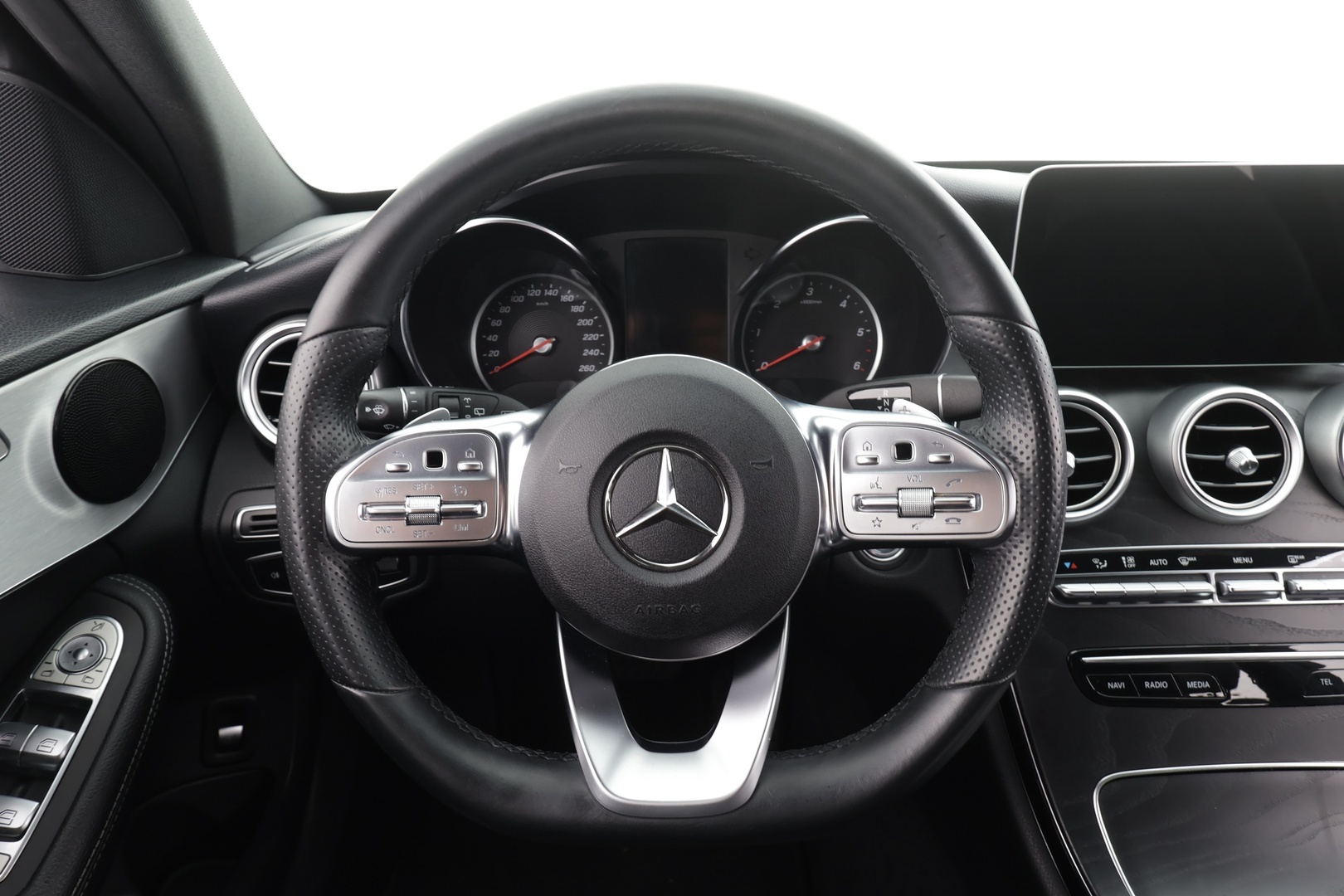 Mercedes-Benz C 2019 220 d 4Matic T A Business AMG * Vakkari / P.kamera / Multibeam / Navi / Koukku / Sporttipenkit * - Suomi-auto / Kahdet renkaat aluvanteilla 