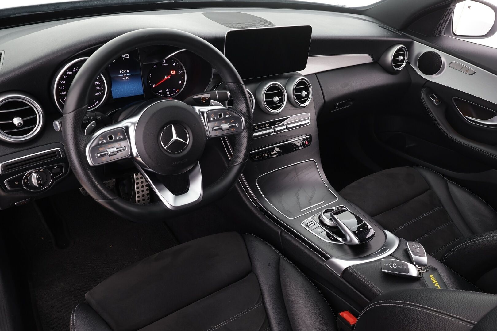 Mercedes-Benz C 2019 220 d 4Matic T A Business AMG * Vakkari / P.kamera / Multibeam / Navi / Koukku / Sporttipenkit * - Suomi-auto / Kahdet renkaat aluvanteilla 