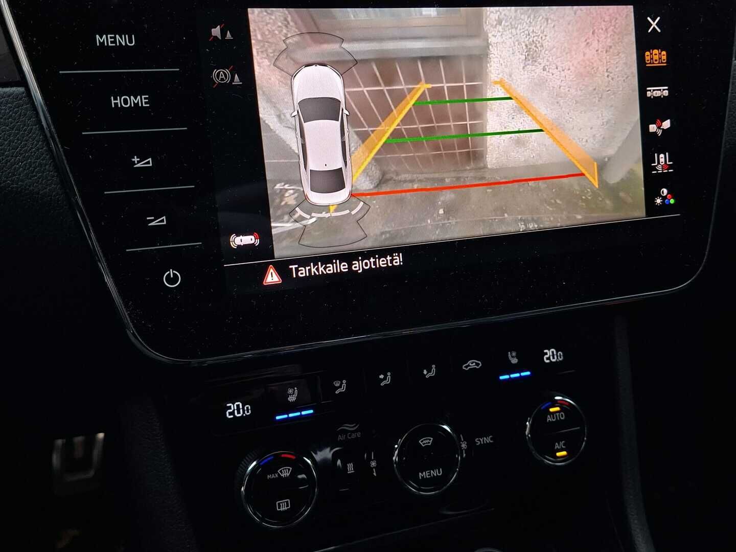 Skoda Superb 2018 1,8 TSI L&K BusinessLine DSG Autom. * Webasto / Vetokoukku / Canton / ACC / Ilmastoidut ja hierovat penkit / Panorama * - HULLUT VÄLIPÄIVÄT KORKOTARJOUS 2,49%