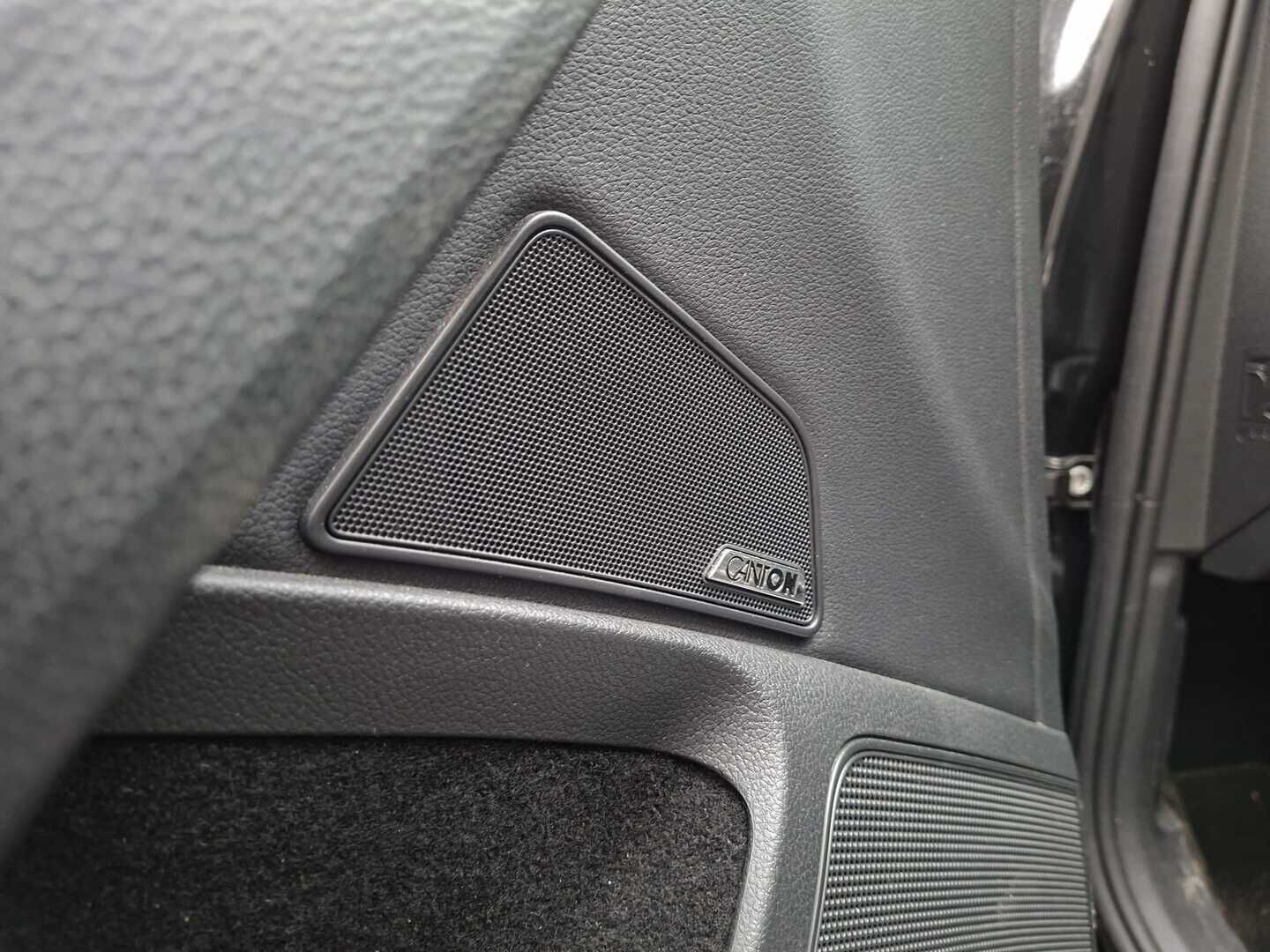 Skoda Superb 2018 1,8 TSI L&K BusinessLine DSG Autom. * Webasto / Vetokoukku / Canton / ACC / Ilmastoidut ja hierovat penkit / Panorama * - HULLUT VÄLIPÄIVÄT KORKOTARJOUS 2,49%