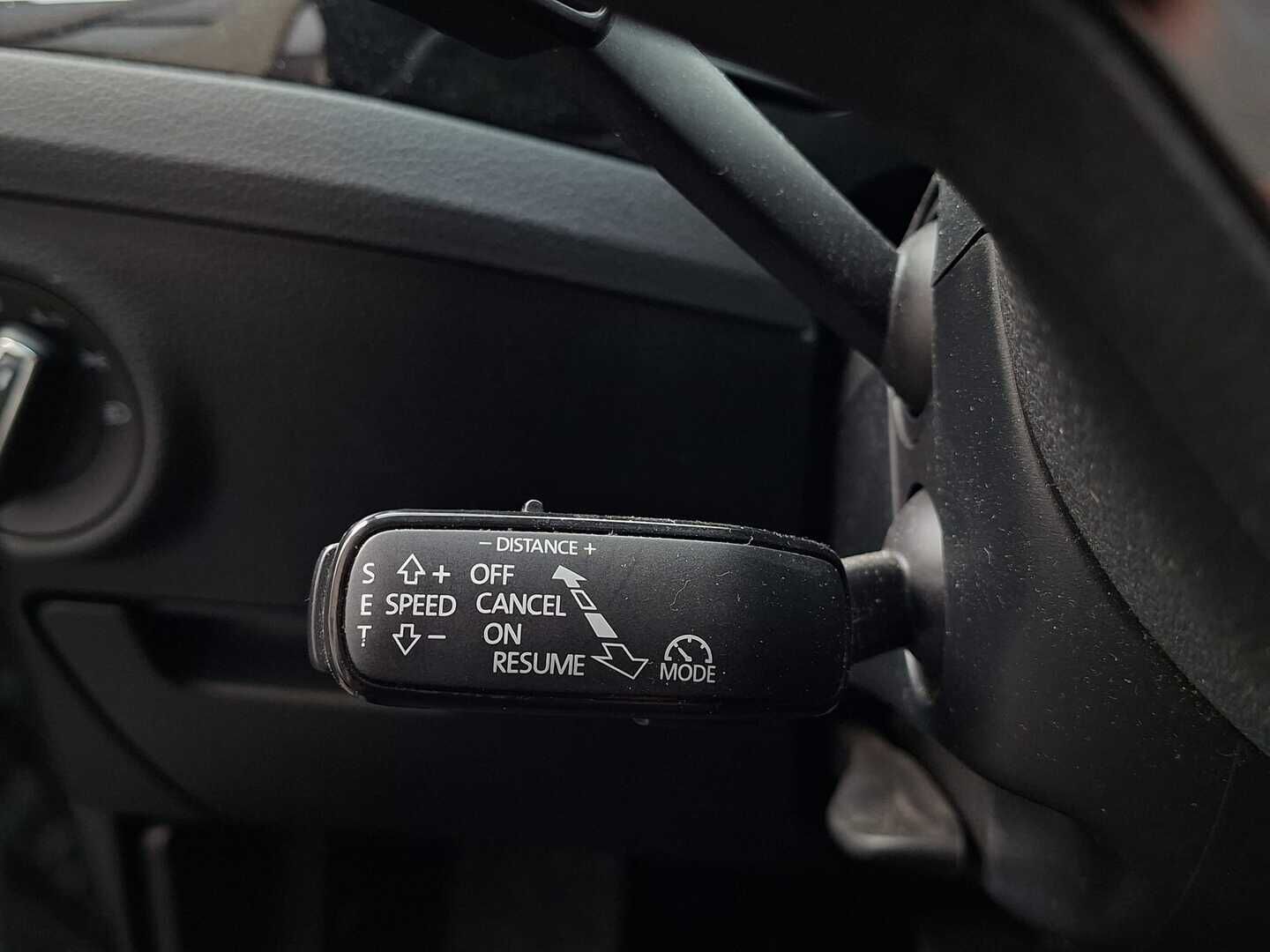 Skoda Superb 2018 1,8 TSI L&K BusinessLine DSG Autom. * Webasto / Vetokoukku / Canton / ACC / Ilmastoidut ja hierovat penkit / Panorama * - HULLUT VÄLIPÄIVÄT KORKOTARJOUS 2,49%