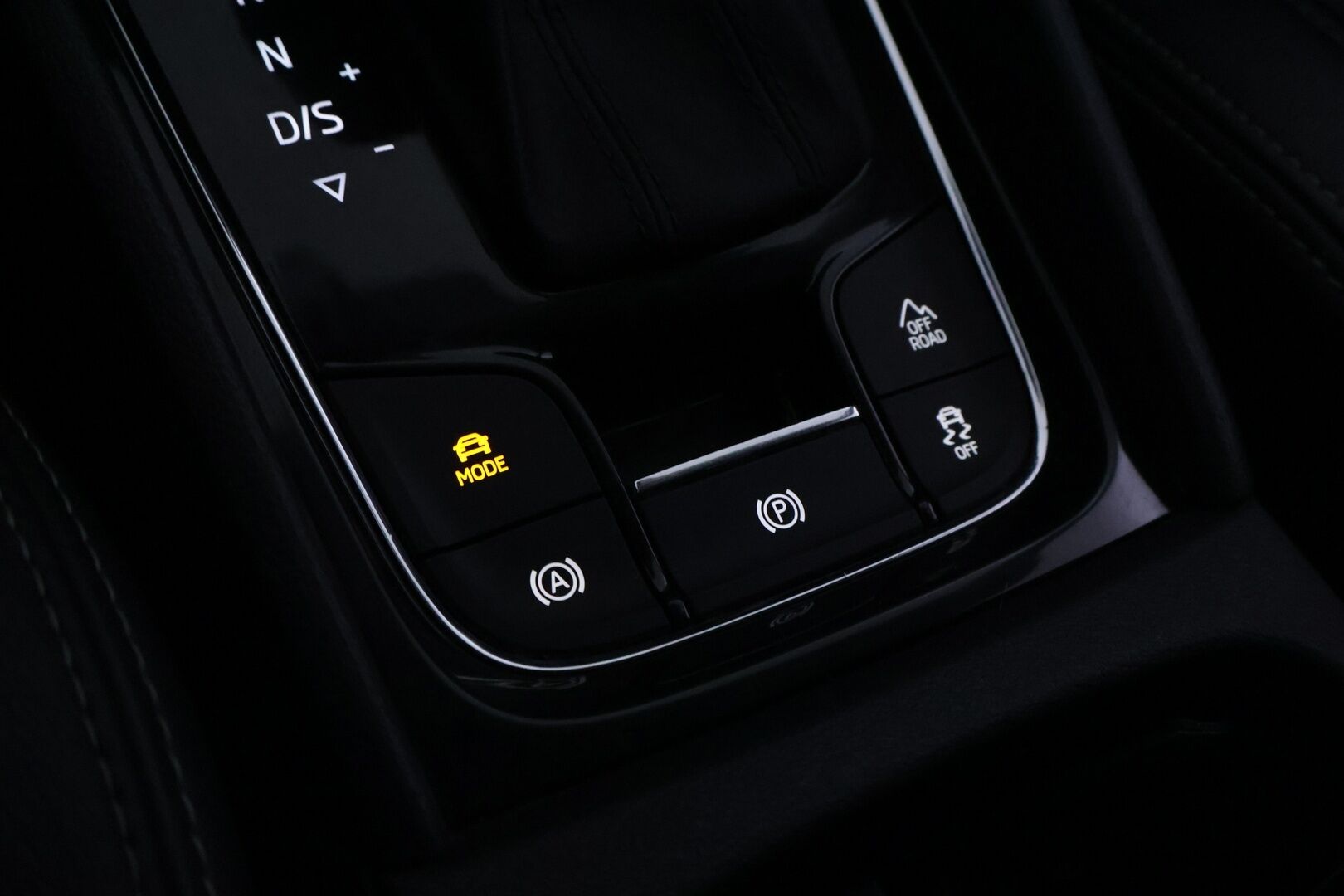Skoda Kodiaq 2018 2,0 TSI 4x4 Style DSG Autom. - | Webasto | ACC | Canton | 7-paik. | P-Kamera | S-Koukku | LED | Muistinahat | Juuri huollettu ja leimattu | 