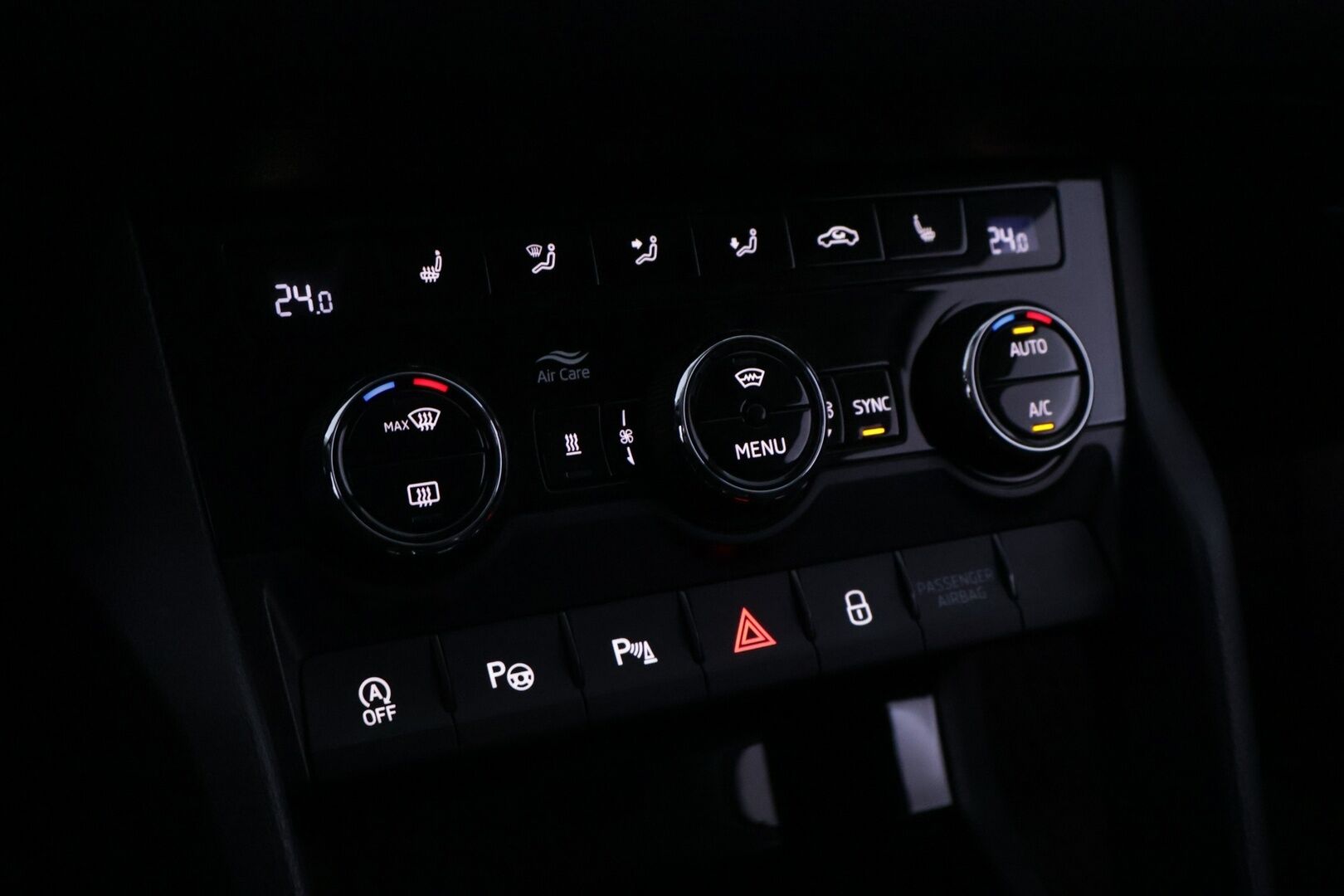Skoda Kodiaq 2018 2,0 TSI 4x4 Style DSG Autom. - | Webasto | ACC | Canton | 7-paik. | P-Kamera | S-Koukku | LED | Muistinahat | Juuri huollettu ja leimattu | 