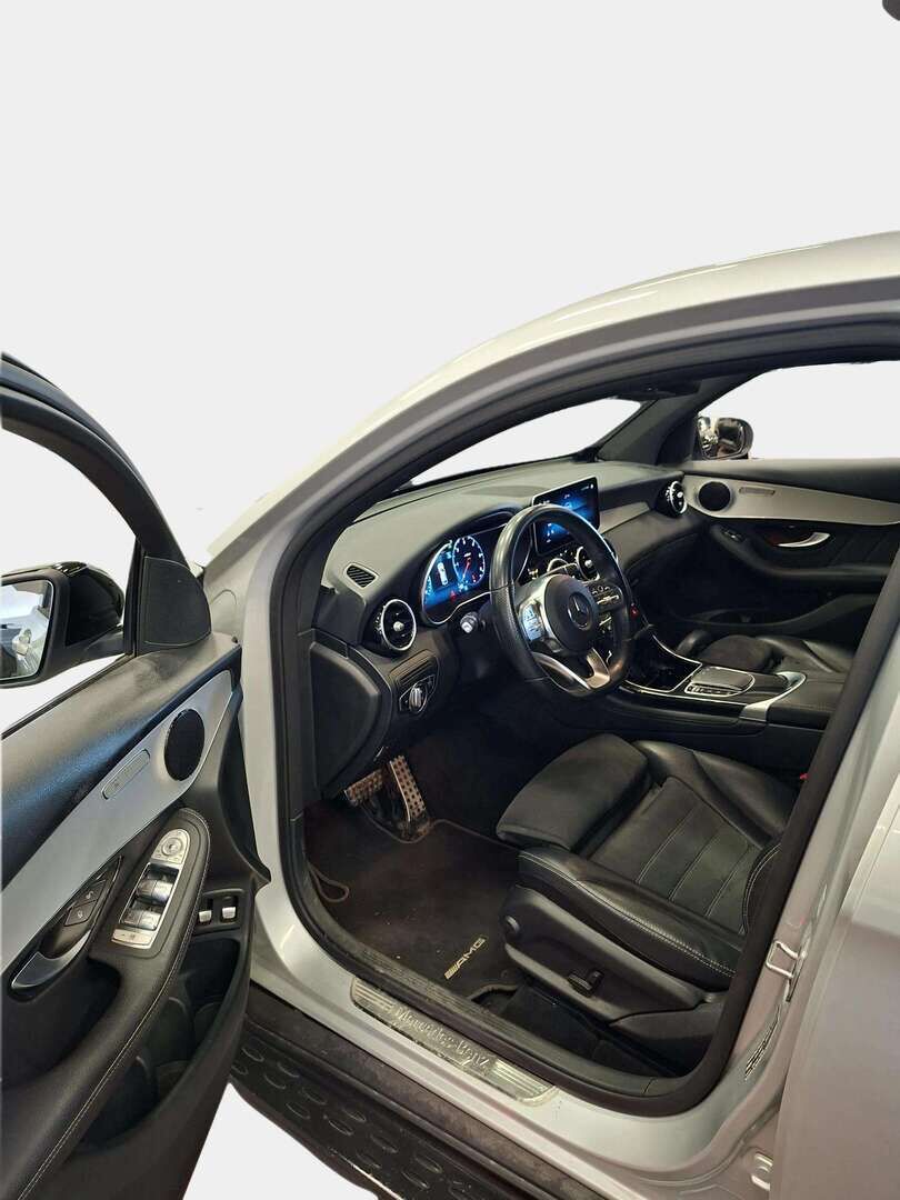 Mercedes-Benz GLC 2021 220 d 4MATIC A Business Coupé - | AMG ulko & sisä | Digimittaristo | P.Kamera | Vetokoukku | Multibeam LED | Lohko + Sisäp. | Suomi-auto | Nahka/Alcantara | Sporttialusta | Navi | Night - Paketti | 2X Renkaat & Aluvanteet |