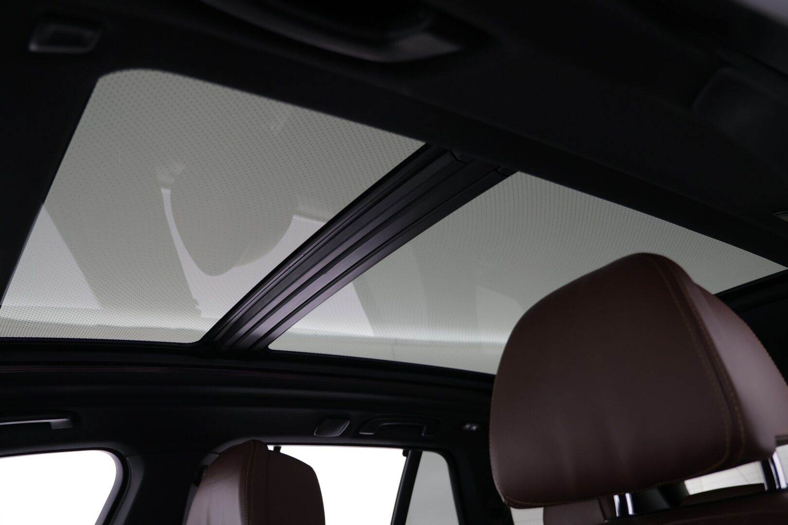 BMW X5 2020 G05 xDrive45e A M-Sport Individual ** ACC / H/K / Laser / Ilmastoidut Muistinahat / 360° / HUD / Panorama / Koukku / Ilma-alusta - ** Suomi-auto / 4-alue ilmastointi / Merino-nahat ** - HULLUT AVAJAISHULINAT KORKOTARJOUS 3,29 %