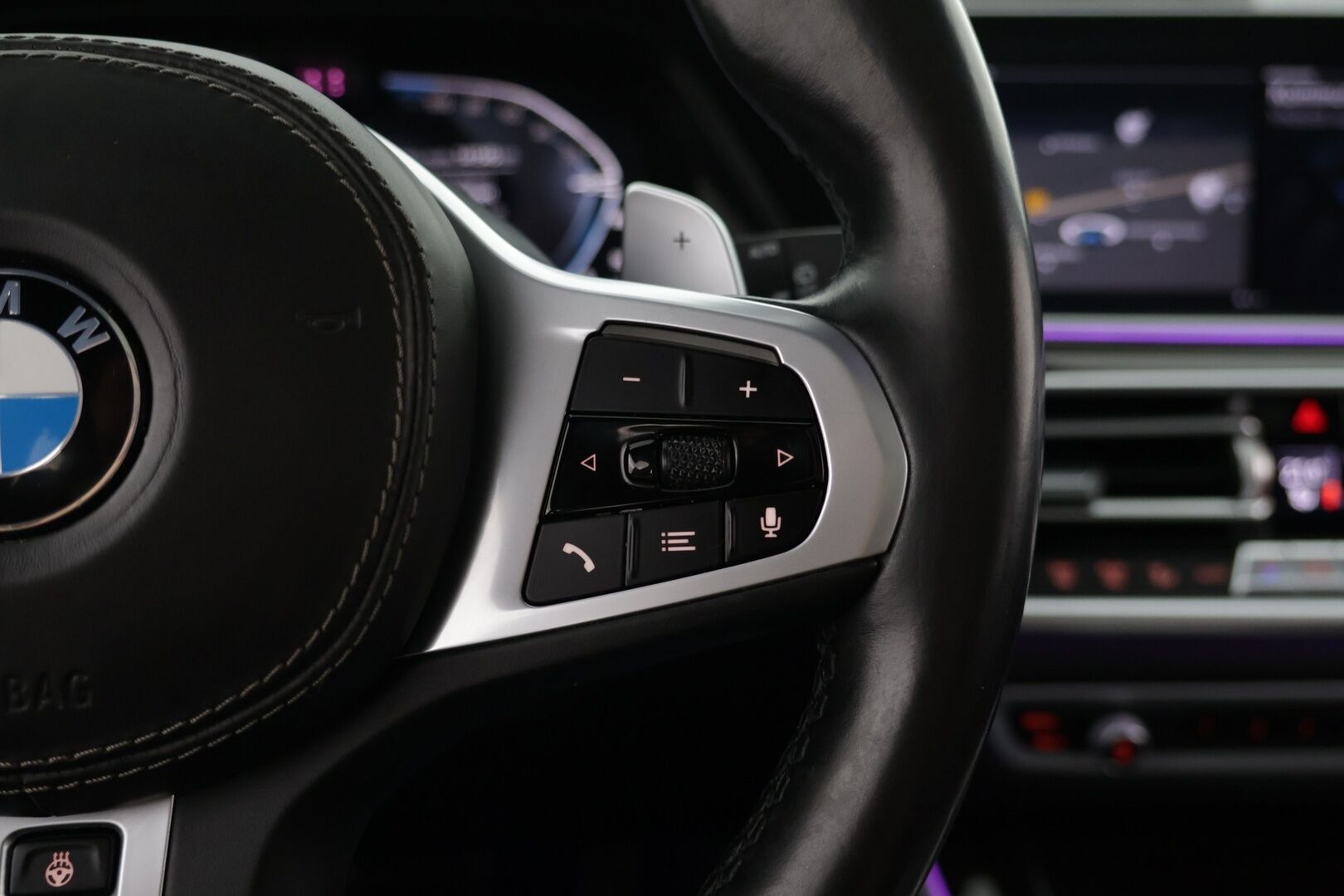 BMW X5 2020 G05 xDrive45e A M-Sport Individual ** ACC / H/K / Laser / Ilmastoidut Muistinahat / 360° / HUD / Panorama / Koukku / Ilma-alusta - ** Suomi-auto / 4-alue ilmastointi / Merino-nahat ** - HULLUT AVAJAISHULINAT KORKOTARJOUS 3,29 %