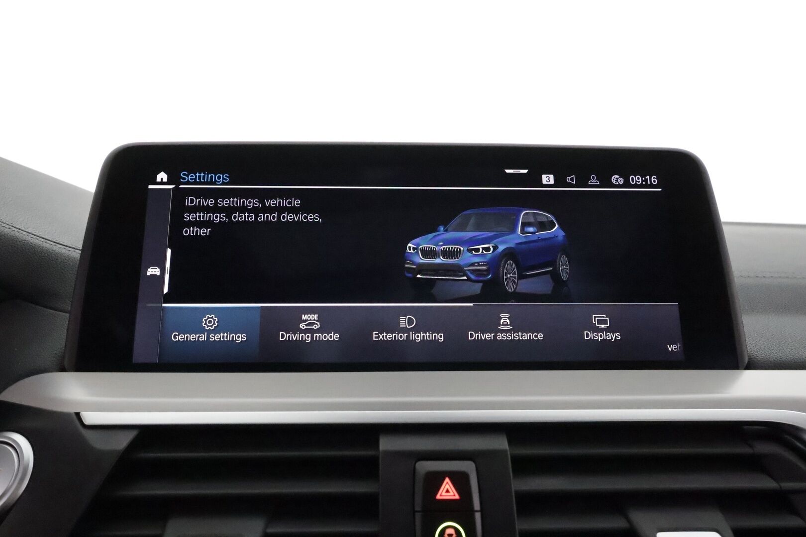 BMW X3 2020 G01 xDrive 30e A Business Luxury **HUD / Panorama / Hifit / Sporttiset nahkapenkit / Comfort access / Adapt. LED** - 3,99 % KORKOTARJOUS TÄHÄN AUTOON - 31.5. ASTI! - 1-Om Suomi auto / Akku kuntotarkastettu / Apple&Android / Navi
