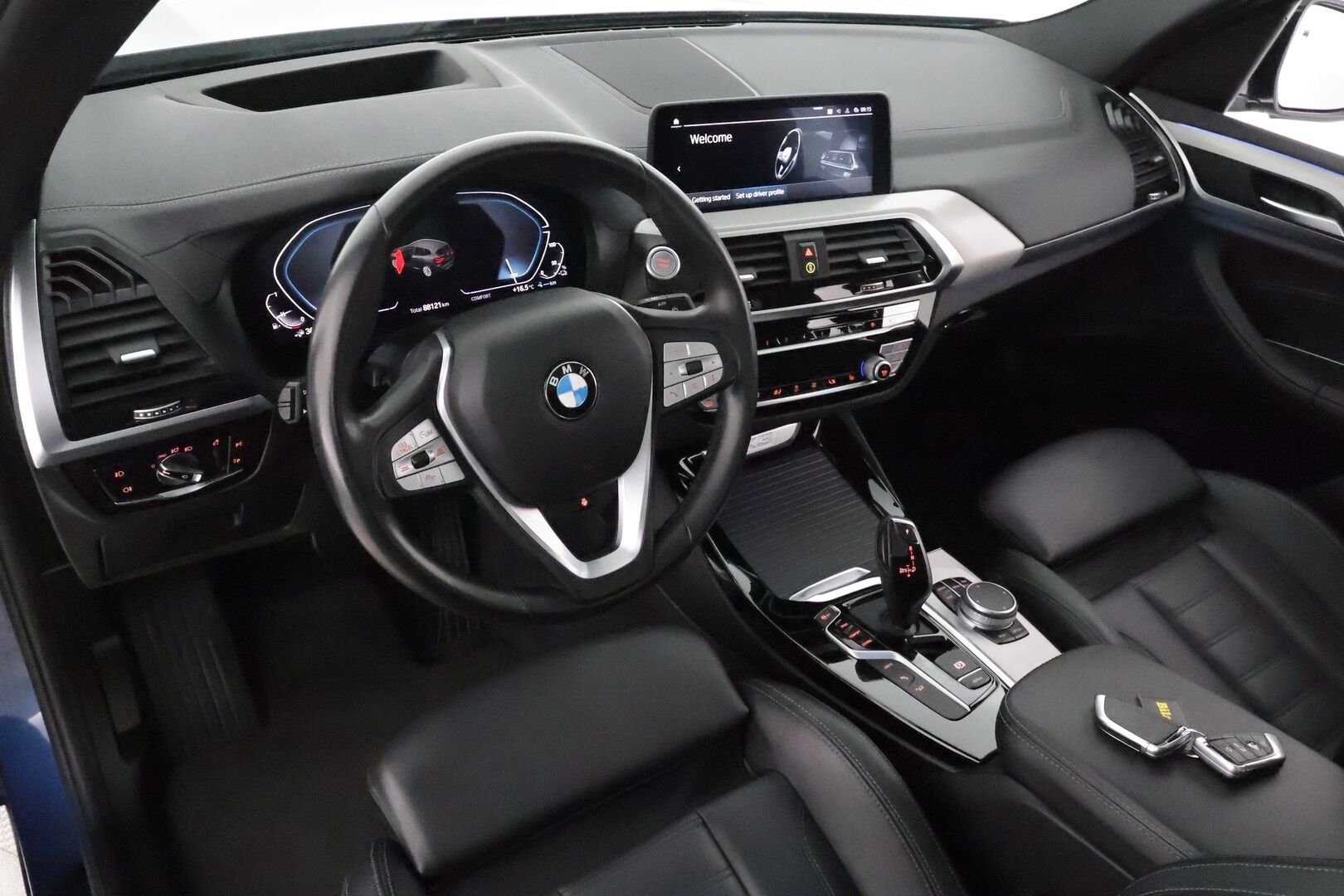 BMW X3 2020 G01 xDrive 30e A Business Luxury **HUD / Panorama / Hifit / Sporttiset nahkapenkit / Comfort access / Adapt. LED** - 3,99 % KORKOTARJOUS TÄHÄN AUTOON - 31.5. ASTI! - 1-Om Suomi auto / Akku kuntotarkastettu / Apple&Android / Navi