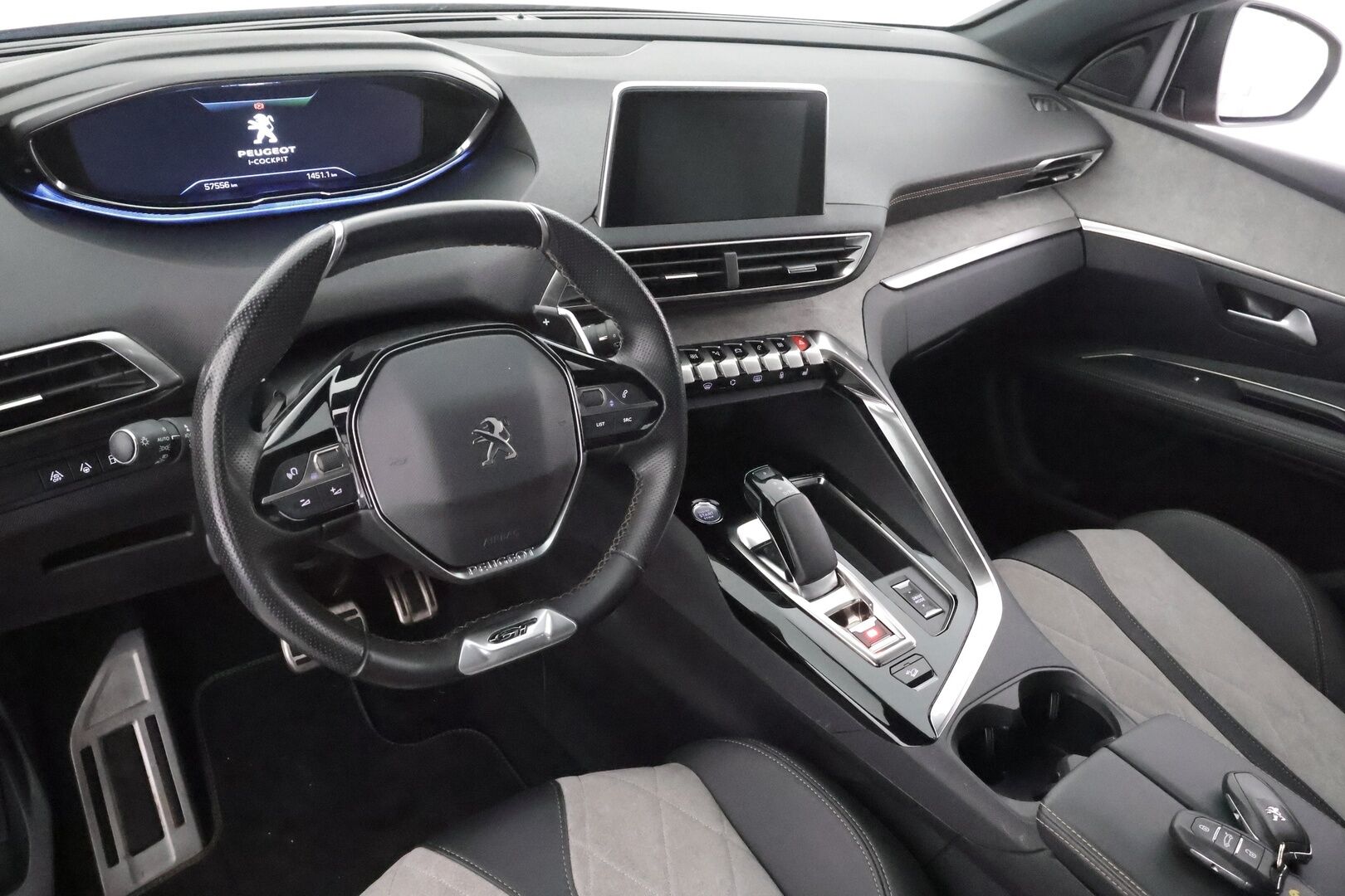 Peugeot 3008 2020 GT Hybrid4 300 EAT8-automaatti - Lisälämmitin | Koukku | ACC | Full-LED | P.Kamera | Navi | Kaistavahti