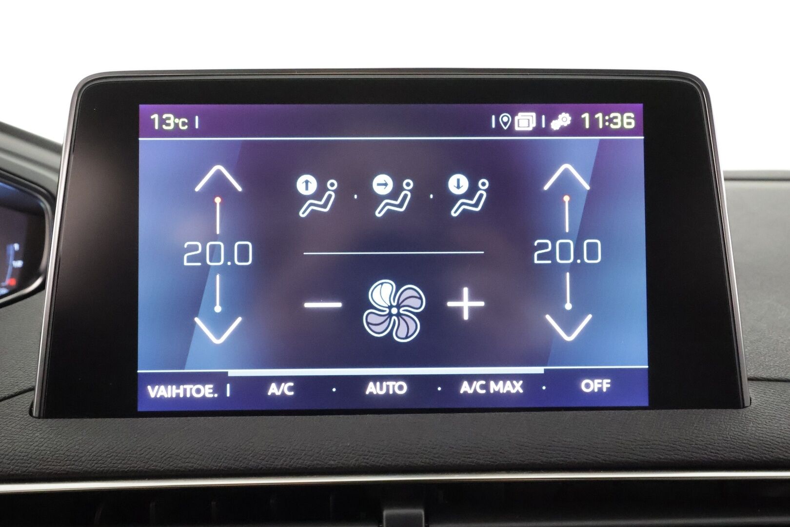 Peugeot 3008 2020 GT Hybrid4 300 EAT8-automaatti * Lisälämmitin / Koukku / ACC / Full-LED / P.Kamera / Navi / Kaistavahti * - 1-om suomi-auto / Kahdet renkaat aluvanteilla / Merkkihuollot - HULLUT AVAJAISHULINAT KORKOTARJOUS 3,29 %