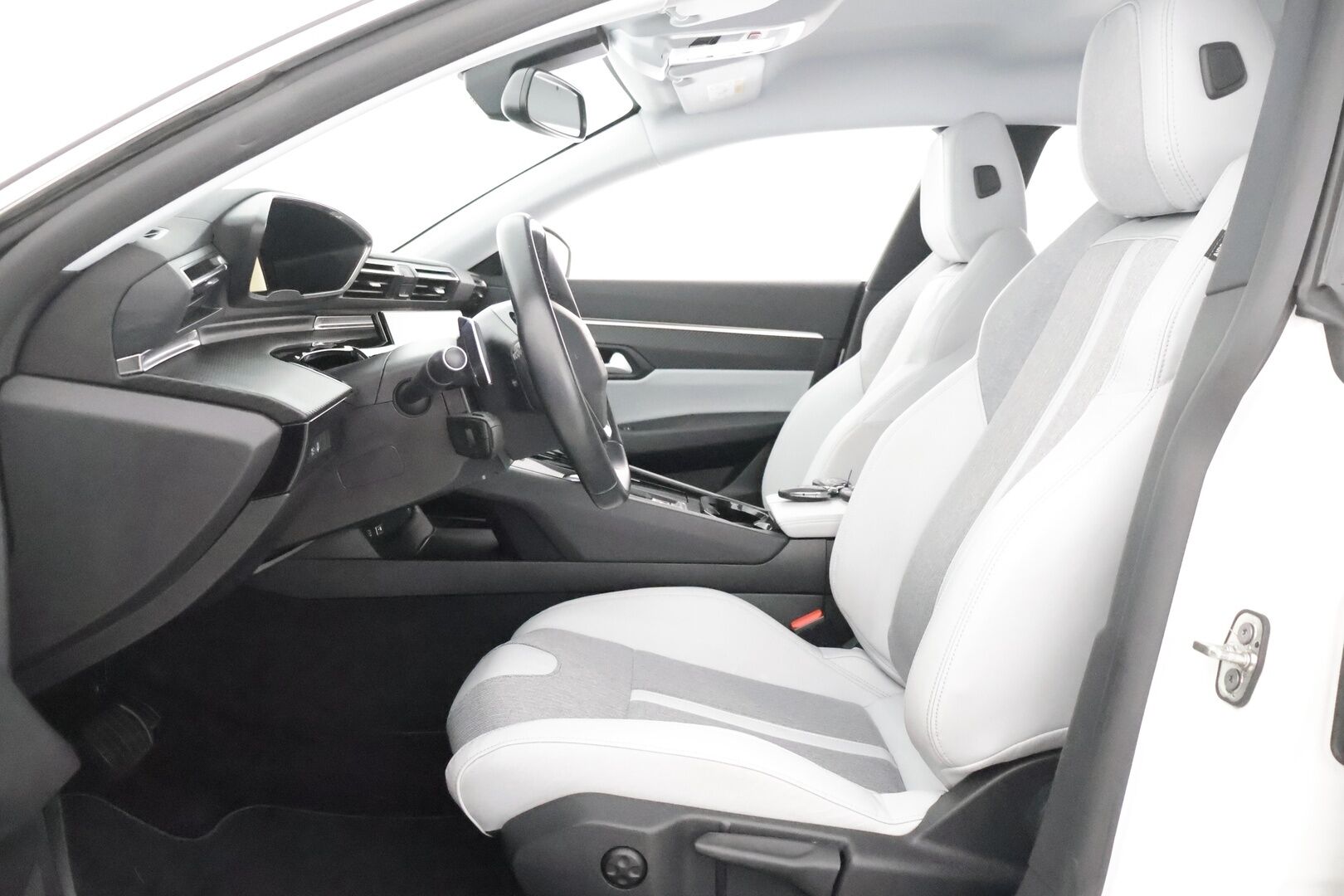 Peugeot 508 2020 Allure BlueHDi 130 EAT8-automaatti **Webasto / Koukku / Adapt.Vakkari / Full-LED / P.Kamera / Navi / Kaistavahti** - 1.Om Suomi-auto / Digimittaristo / KeylessGO / 2x Renkaat