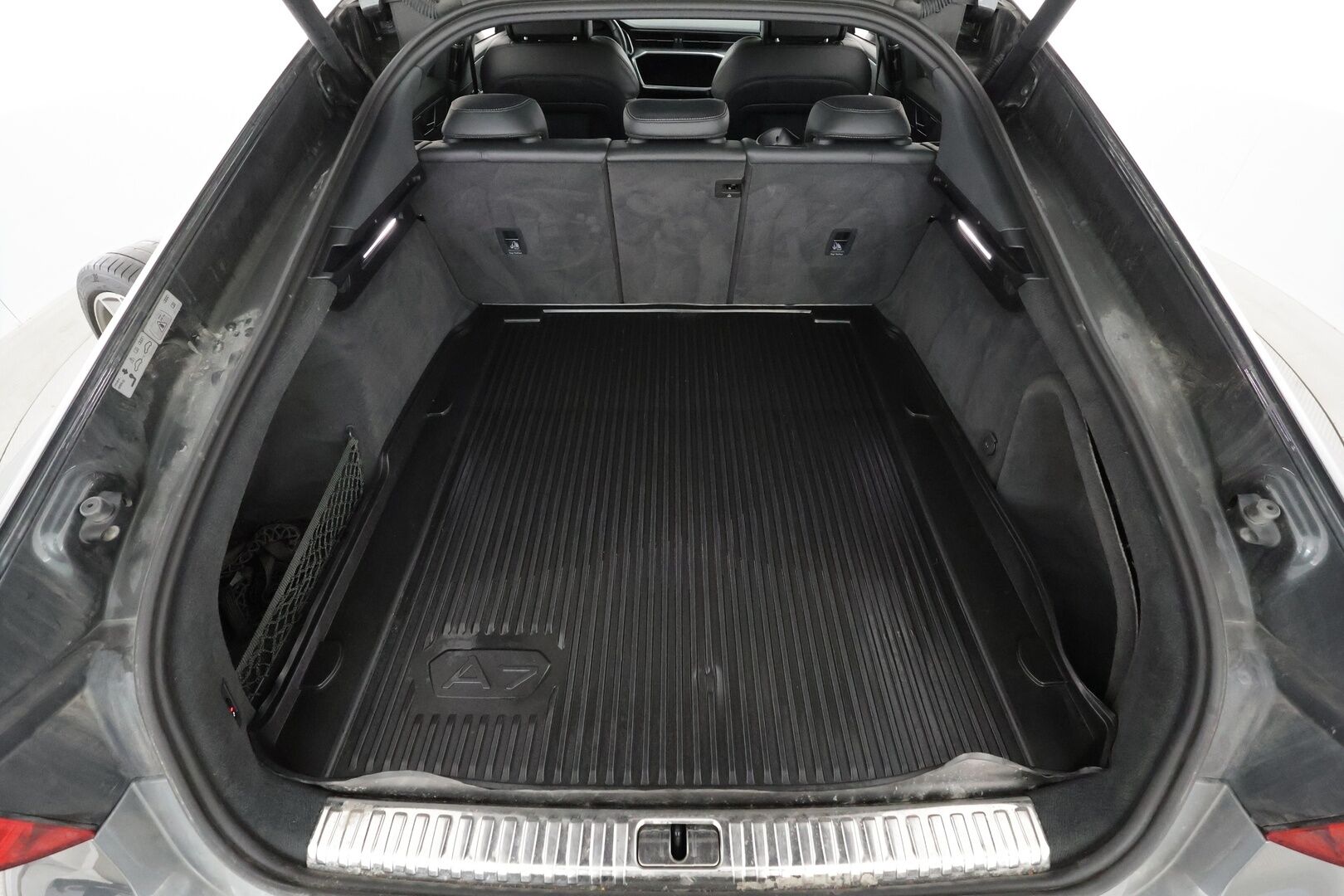 Audi A7 2020 Business Sport 55 TFSI e quattro S tronic S-Line - | ACC | Koukku | Bang&Olufsen | Kattoluukku | 360-Kamera | Digimittaristo | Muistipenkki | Matrix LED | SOH 87,7% |