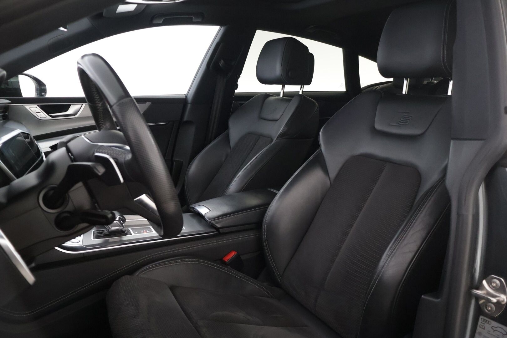 Audi A7 2020 Business Sport 55 TFSI e quattro S tronic S-Line - | ACC | Sähkökoukku | Bang&Olufsen | Kattoluukku | 360-Kamera | Digimittaristo | Muistipenkki | Matrix LED | SOH 87,7% |