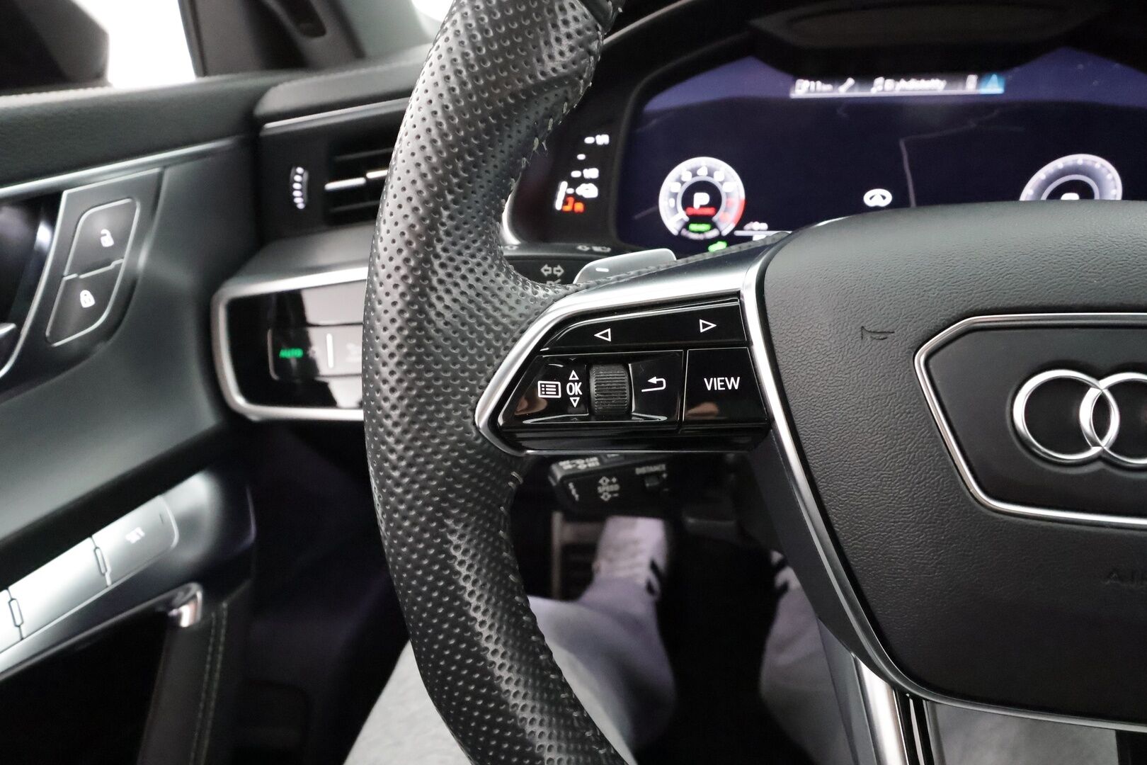 Audi A7 2020 Business Sport 55 TFSI e quattro S tronic * ACC / Koukku / Bang&Olufsen / Muistipenkki / Kattoluukku / 360-kamera * - Suomi-auto 