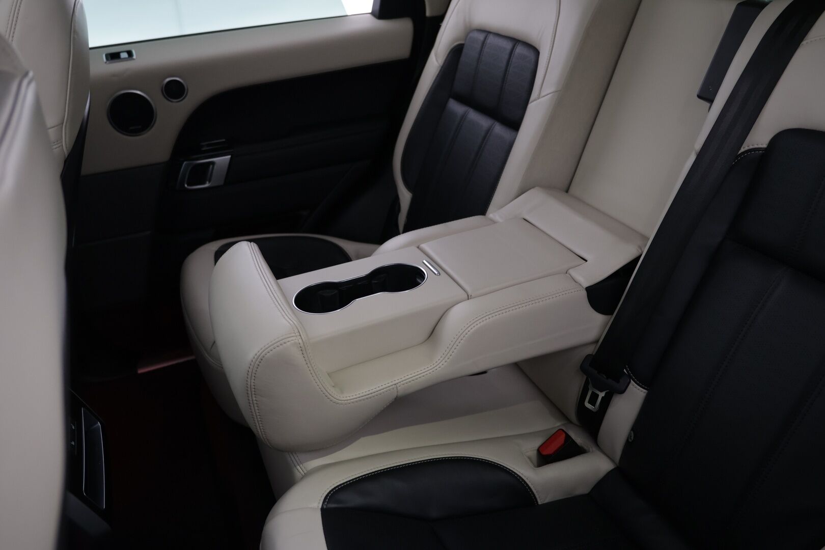 Land Rover Range Rover Sport 2020 P400e Plug-in Hybrid Autobiography Dynamic *Harvinainen Suomiauto!* - Acc / Panorama / Meridian / Webasto / Adaptive Dynamics / Hierovat ja ilmastoidut istuimet 