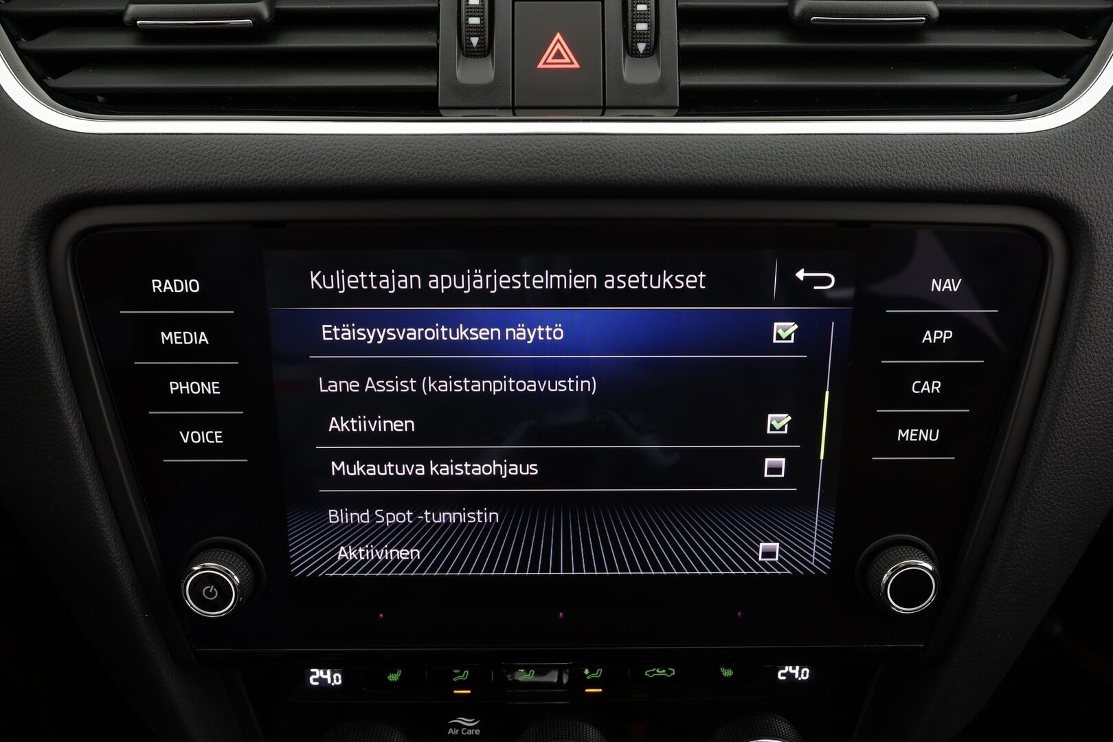 Skoda Octavia 2020 Combi 2,0 TDI 184 4x4 Scout BusinessLine DSG * ACC / Webasto / P.Kamera / Koukku /  Muistipenkki / LED / Kaistavahti * - Kahdet Renkaat / 1-om Suomi-auto - HULLUT JOULUT KORKOTARJOUS 2,49% 