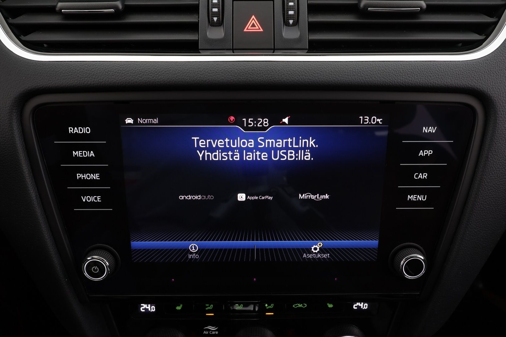 Skoda Octavia 2020 Combi 2,0 TDI 184 4x4 Scout BusinessLine DSG * ACC / Webasto / P.Kamera / Koukku /  Muistipenkki / LED / Kaistavahti * - Kahdet Renkaat / 1-om Suomi-auto - HULLUT JOULUT KORKOTARJOUS 2,49% 