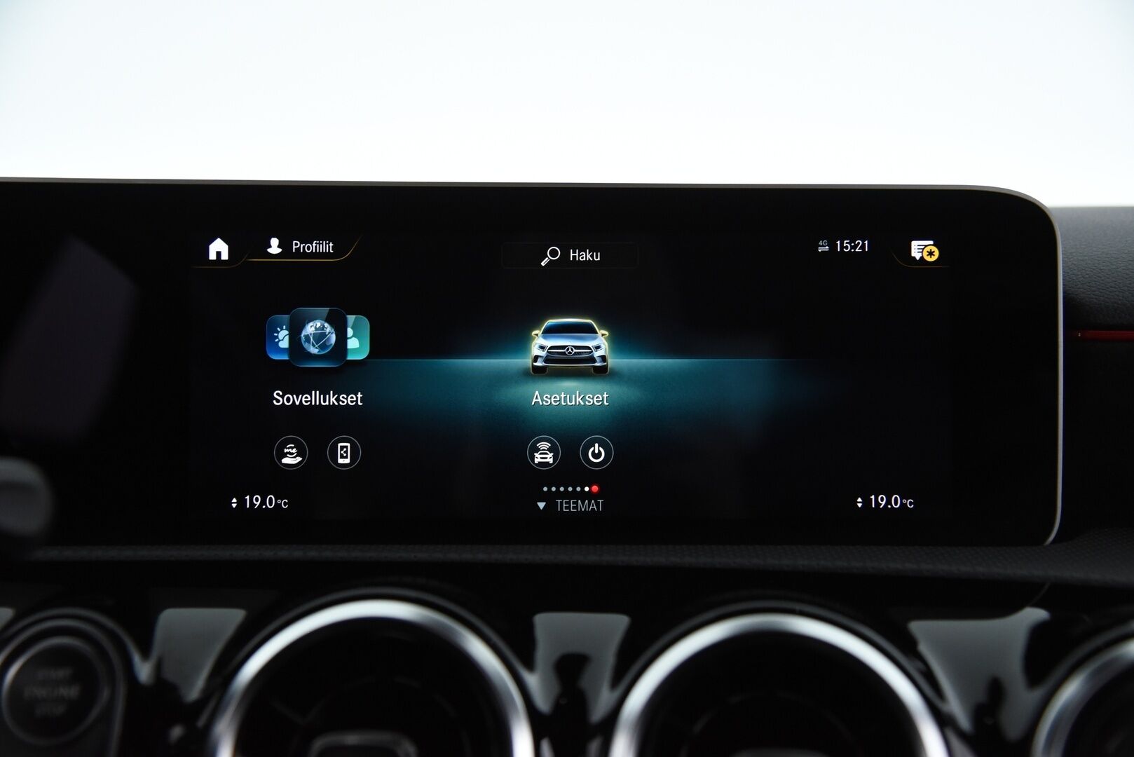 Mercedes-Benz A 2020 250 e A Business AMG Edition EQ Power / Suomi-Auto / P-Kamera / Vakkari / NAVI / LED / App-Connect - AMG sisä- ja ulkopaketilla! / Sähkökantama jopa 72km !