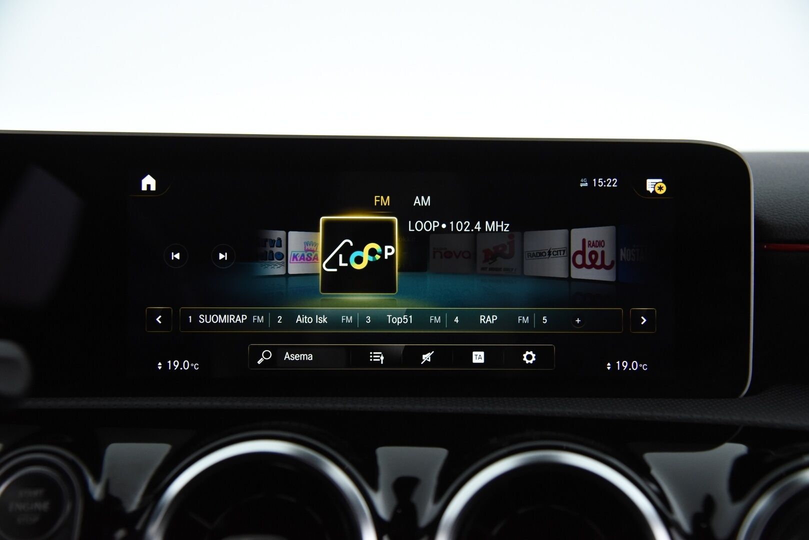 Mercedes-Benz A 2020 250 e A Business AMG Edition EQ Power / Suomi-Auto / P-Kamera / Vakkari / NAVI / LED / App-Connect - Taloudellinen & Näyttävä / Sähkökantama jopa 72km !