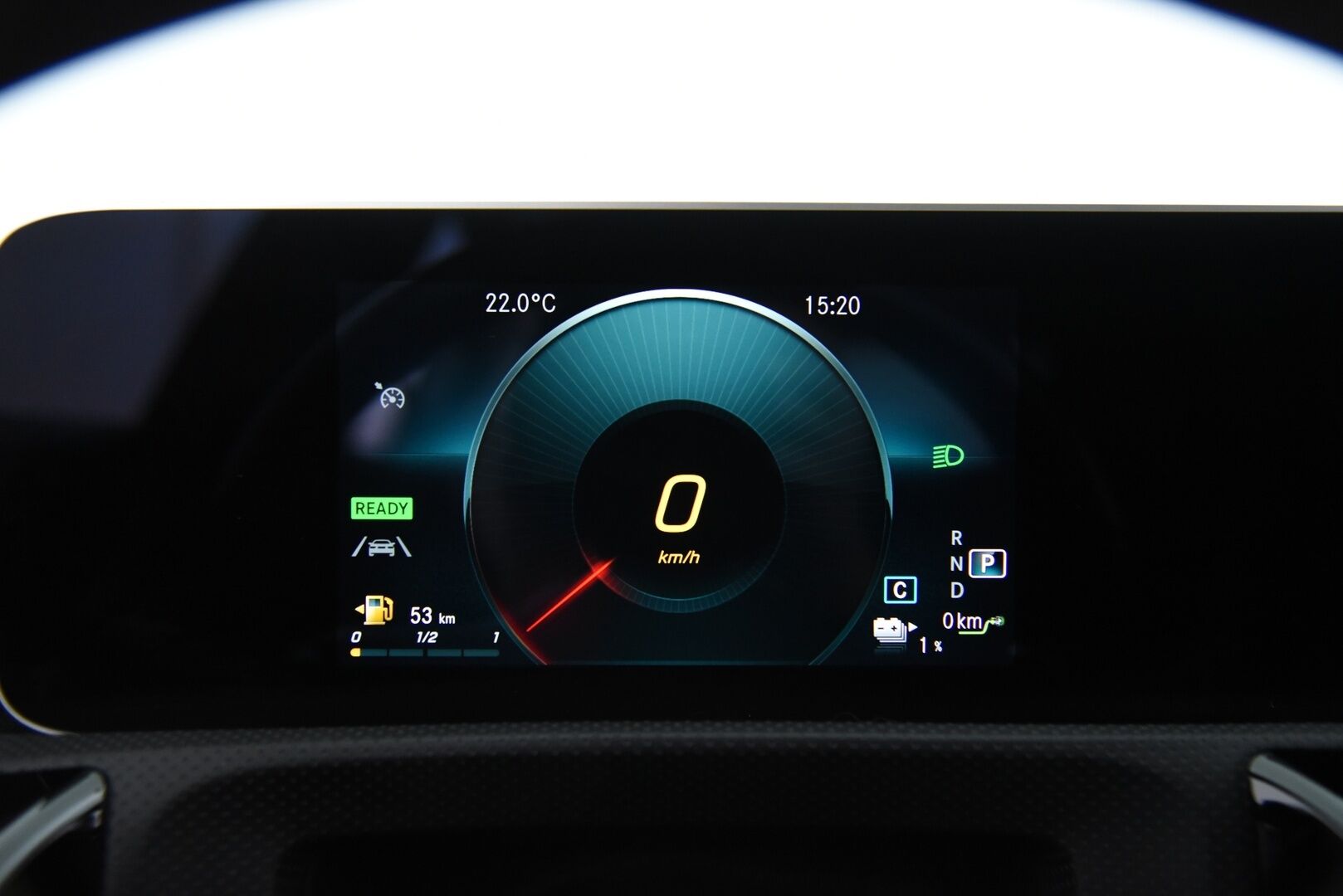 Mercedes-Benz A 2020 250 e A Business AMG Edition EQ Power / Suomi-Auto / P-Kamera / Vakkari / NAVI / LED / App-Connect - AMG sisä- ja ulkopaketilla! / Sähkökantama jopa 72km !