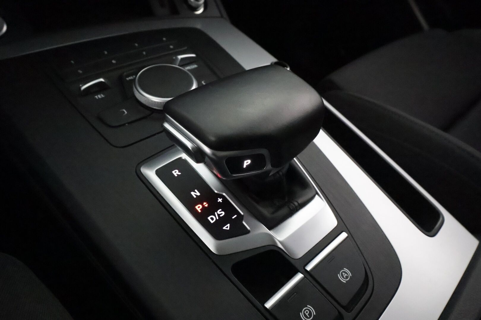 Audi Q5 2020 Launch Edition 55 TFSI e quattro S Line **Ilma-alusta / Matrix LED / Sporttipenkit / Koukku / Keyless / Apple&Android**