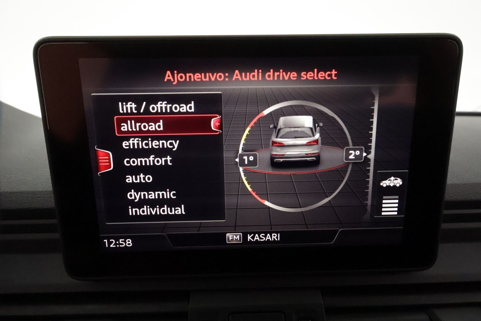 Audi Q5 2020 Launch Edition 55 TFSI e quattro S Line **Ilma-alusta / Matrix LED / Sporttipenkit / Koukku / Keyless / Apple&Android**