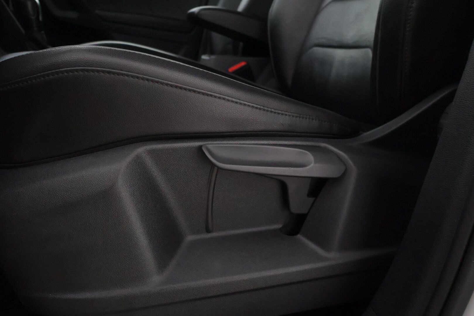 Seat Tarraco 2020 2,0 TDI 150 4DRIVE Xcellence * Adapt.vakkari / Vetokoukku / P-Kamera / Webasto / Nahkapenkit * - *Merkkihuollettu / Jakopää tehty 12/25 / Mukaan kahdet hyväkuntoiset renkaat alumiinivanteilla 7 Juuri katsastettu *