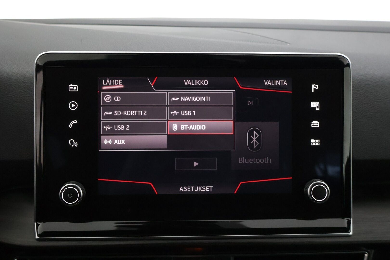 Seat Tarraco 2020 2,0 TDI 150 4DRIVE Xcellence * Adapt.vakkari / Vetokoukku / P-Kamera / Webasto / Nahkapenkit * - *Merkkihuollettu / Jakopää tehty 12/25 / Mukaan kahdet hyväkuntoiset renkaat alumiinivanteilla 7 Juuri katsastettu *