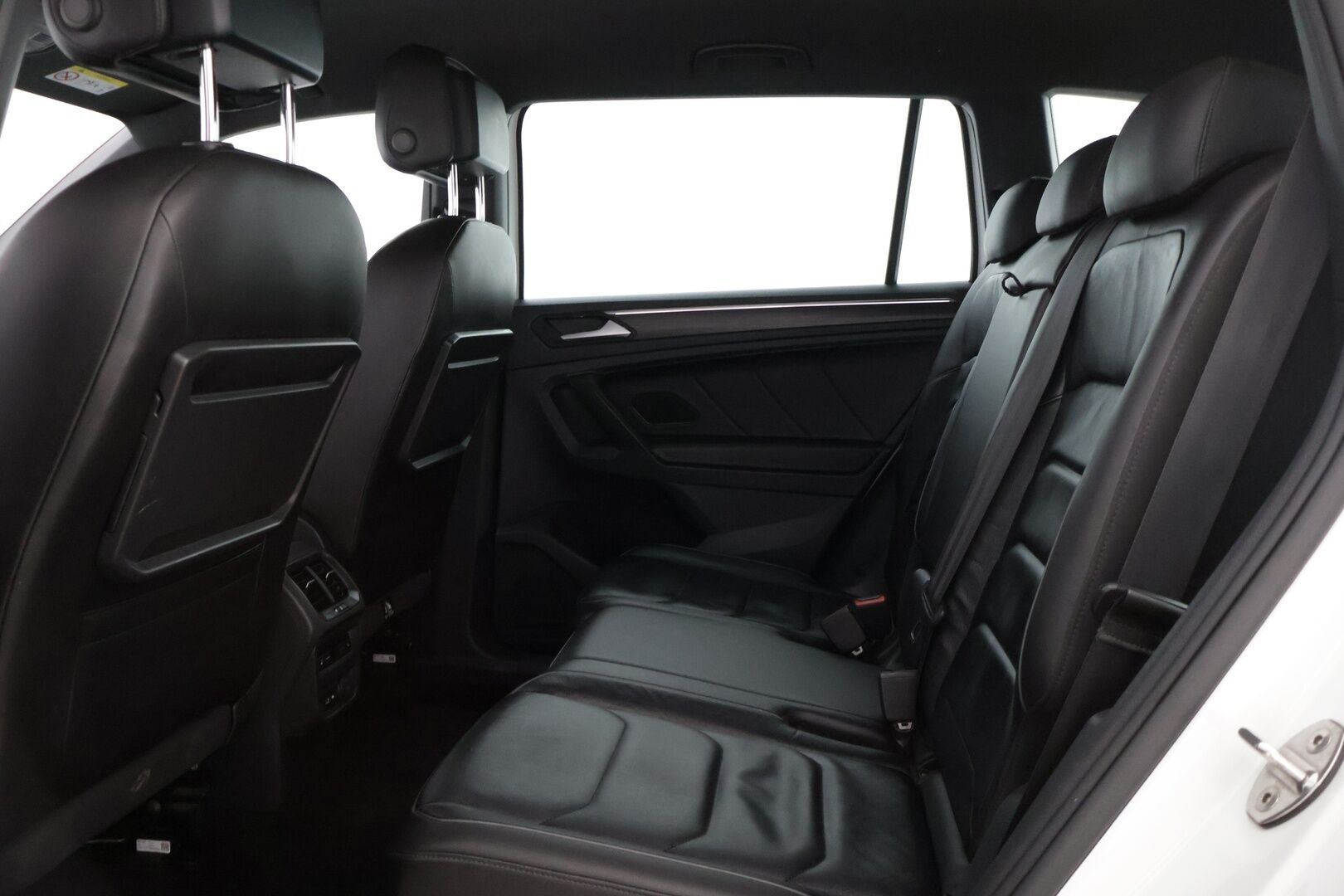 Seat Tarraco 2020 2,0 TDI 150 4DRIVE Xcellence * Adapt.vakkari / Vetokoukku / P-Kamera / Webasto / Nahkapenkit * - *Merkkihuollettu / Jakopää tehty 12/25 / Mukaan kahdet hyväkuntoiset renkaat alumiinivanteilla 7 Juuri katsastettu *