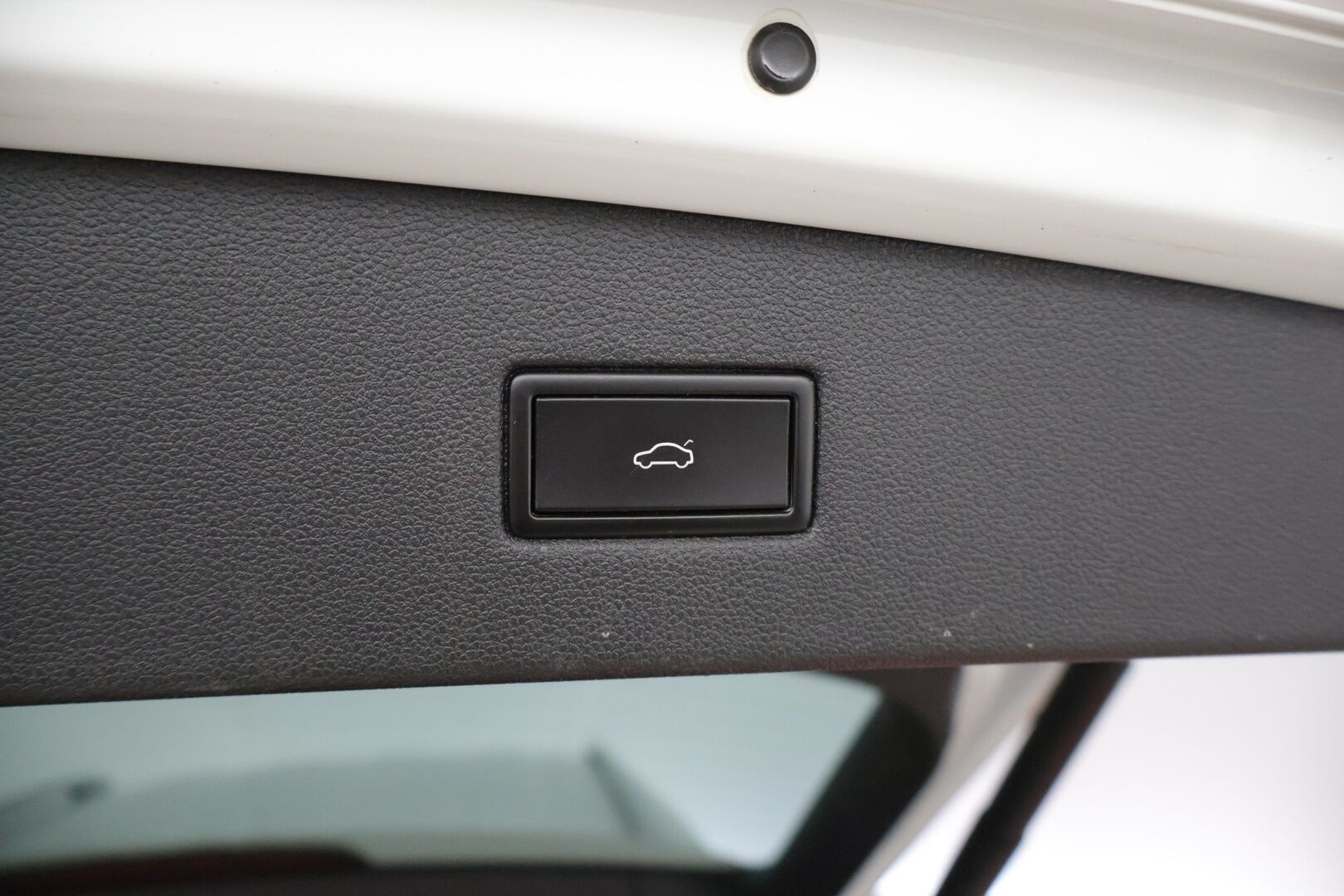 Seat Tarraco 2020 2,0 TDI 150 4DRIVE Xcellence * Adapt.vakkari / Vetokoukku / P-Kamera / Webasto / Nahkapenkit * - *Merkkihuollettu / Jakopää tehty 12/25 / Mukaan kahdet hyväkuntoiset renkaat alumiinivanteilla 7 Juuri katsastettu *