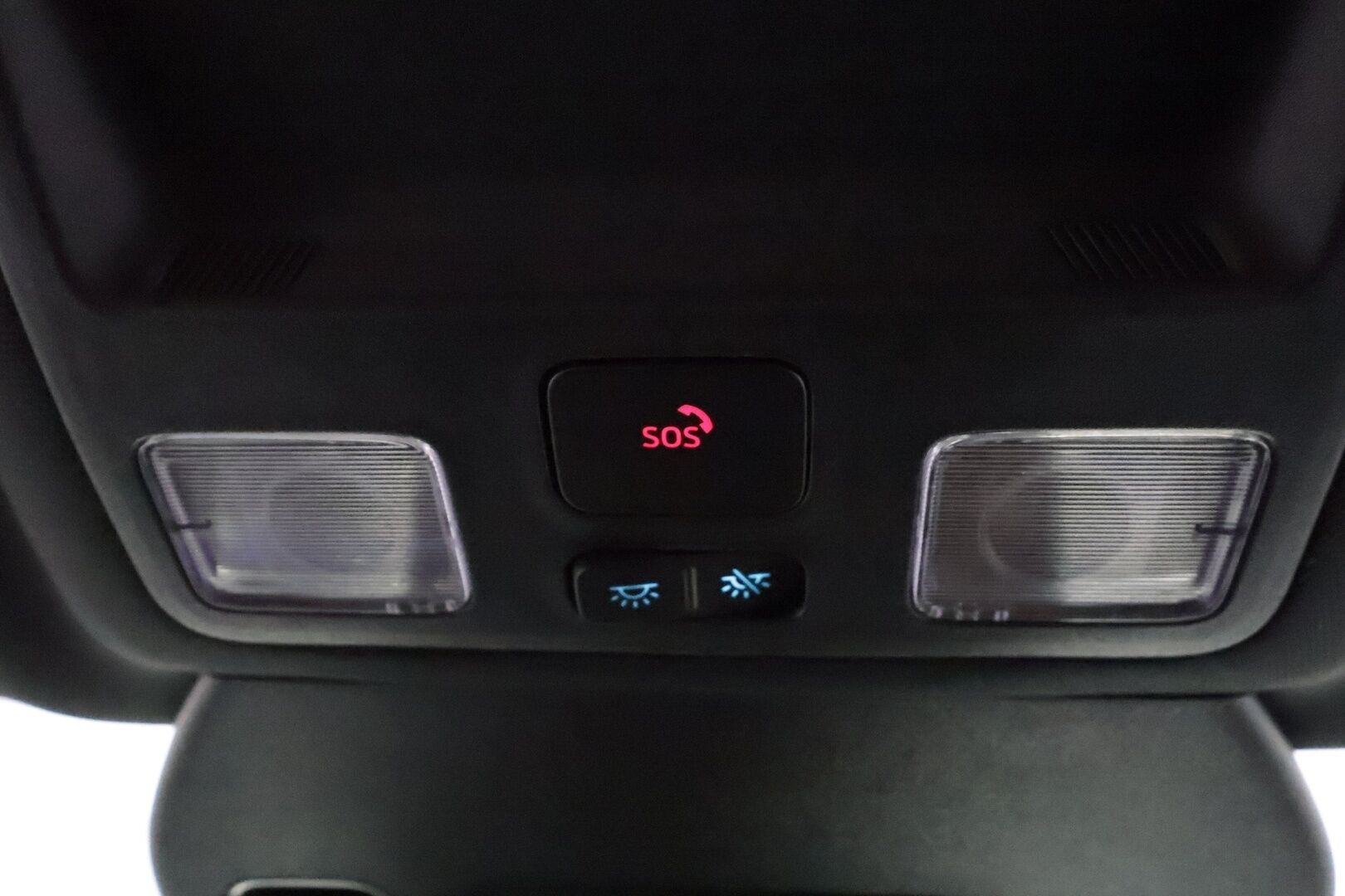 Ford Kuga 2020 2,5 Ladattava hybridi PHEV 225hv CVT FWD ST-Line X Launch Edition **B&O / Adapt.Vakkari / LED-valot / P.Kamera / Navi** - Suomi-auto / 2x Latauskaapelit / Kahdet Renkaat / Merkkihuollettu!