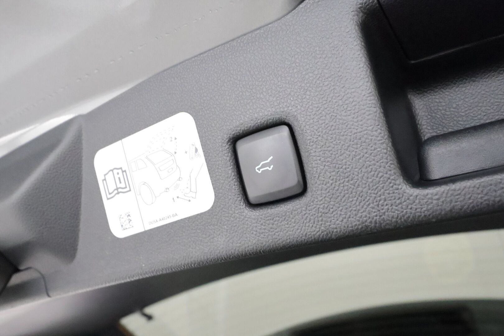 Ford Kuga 2020 2,5 Ladattava hybridi PHEV 225hv CVT FWD ST-Line X Launch Edition **B&O / Adapt.Vakkari / LED-valot / P.Kamera / Navi** - Suomi-auto / 2x Latauskaapelit / Kahdet Renkaat / Merkkihuollettu!