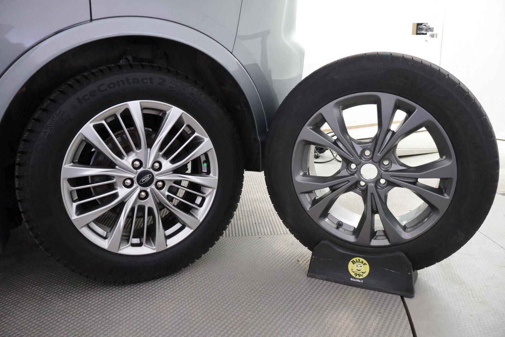 Ford Kuga 2020 2,5 (PHEV) 225hv CVT FWD ST-Line X Launch Edition 5-ovinen */ Adapt. vakkari / B&O / P.kamera / Koukku / Esilämmitin / Läm. tuulilasi /* - Akku kuntotarkastettu / Juuri katsastettu / 2x renkaat