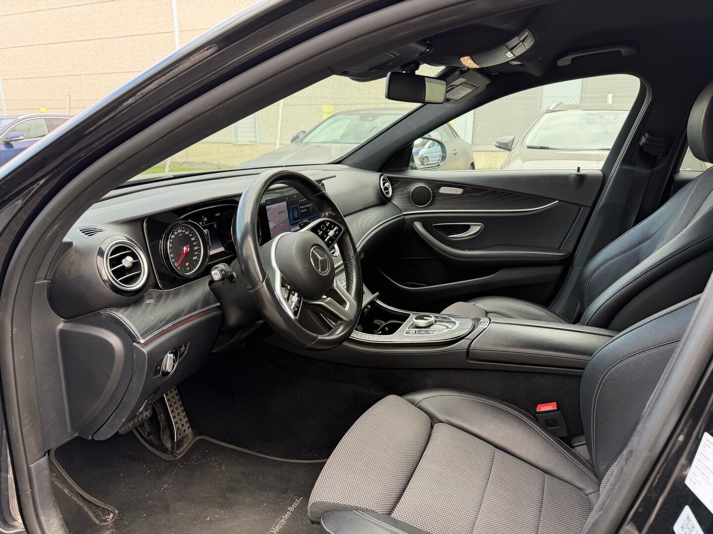 Mercedes-Benz E 2019 220 d T A Pro -YritysOutlet - Myydään vain yrityksille - – Tämä auto myydään YritysOutlet -valikoimasta vain yritykselle