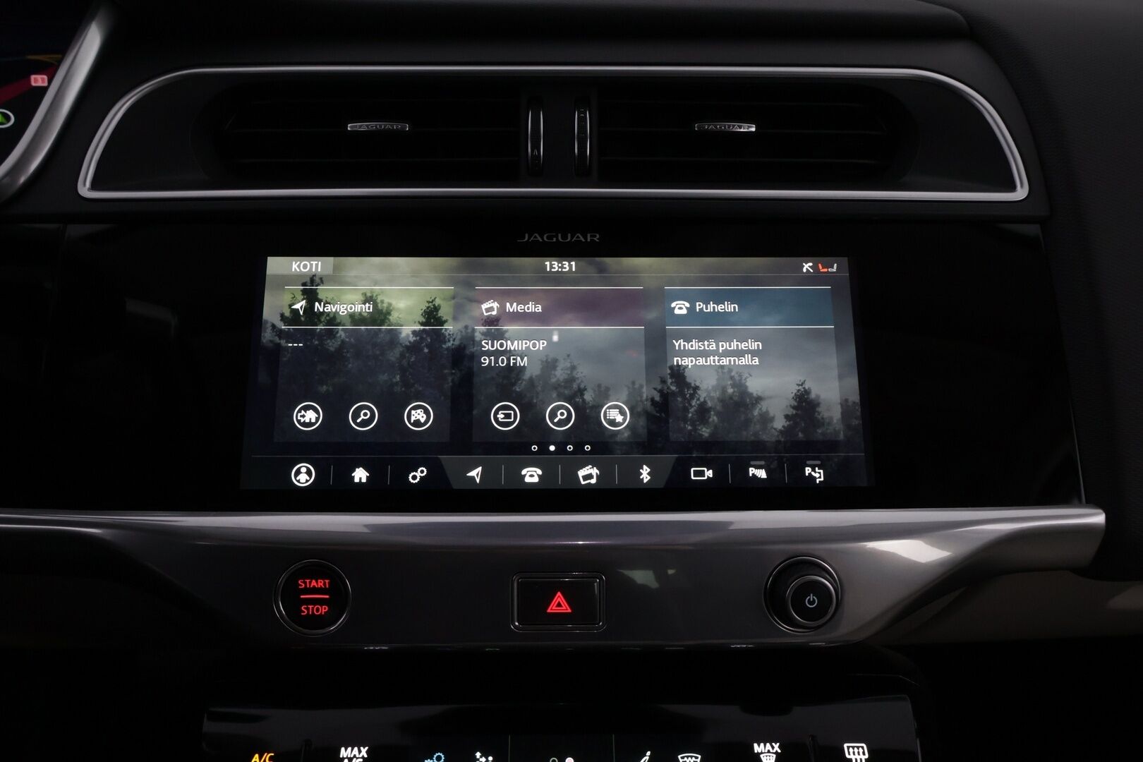 Jaguar I-PACE 2020 SE - YritysOutlet - Myydään vain yrityksille - - YritysOutlet - Myydään vain yrityksille